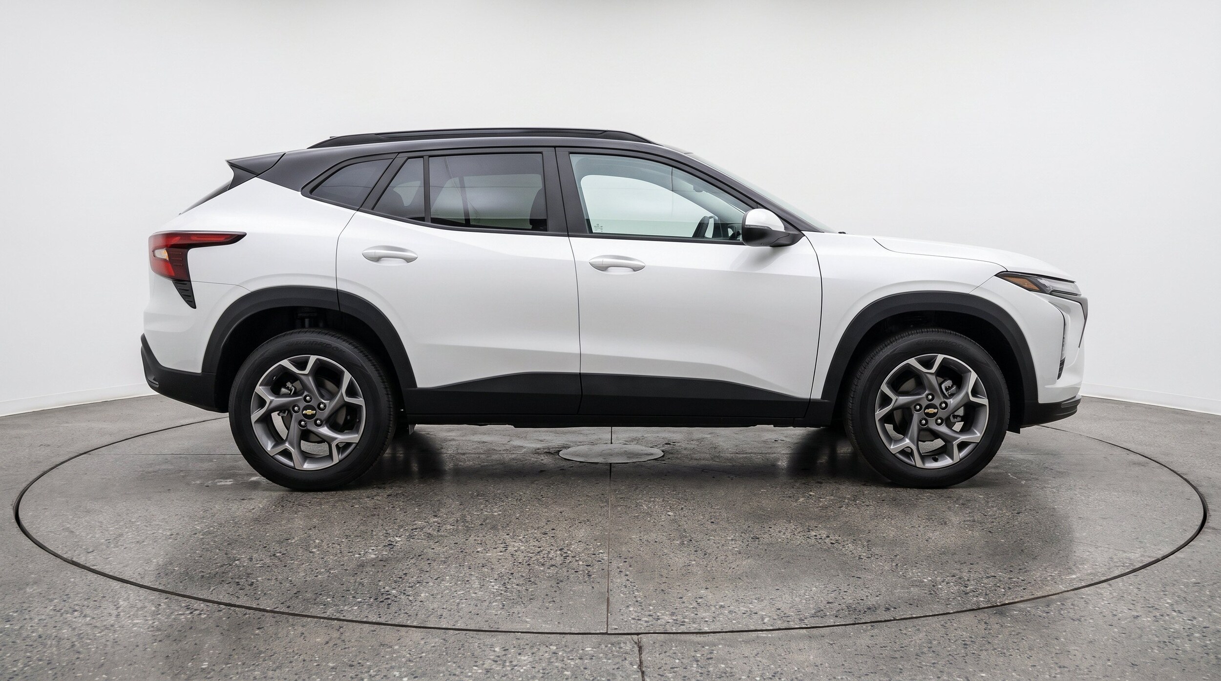 Thumbnail: 2025 Chevrolet Trax - 11