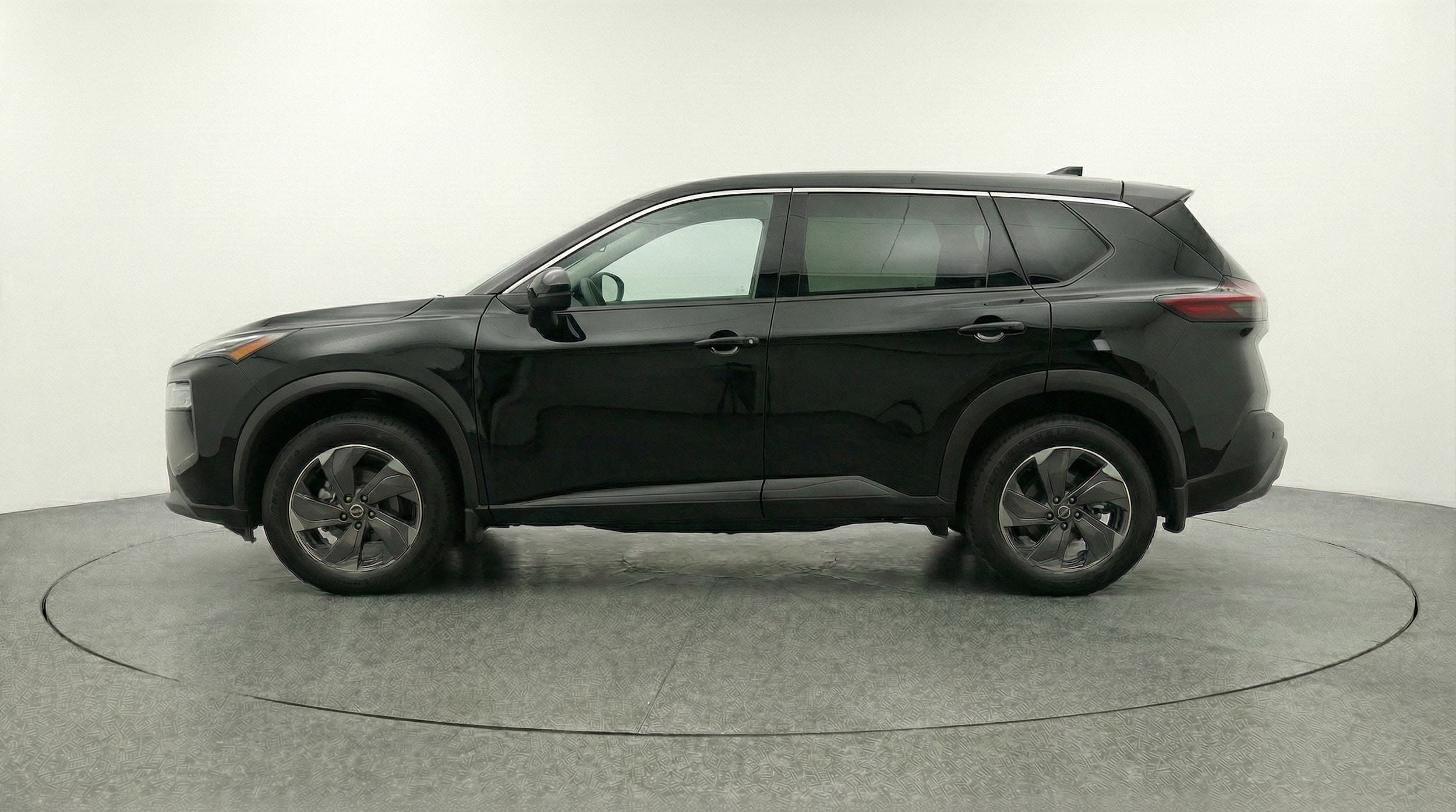 Thumbnail: 2025 Nissan Rogue - 4