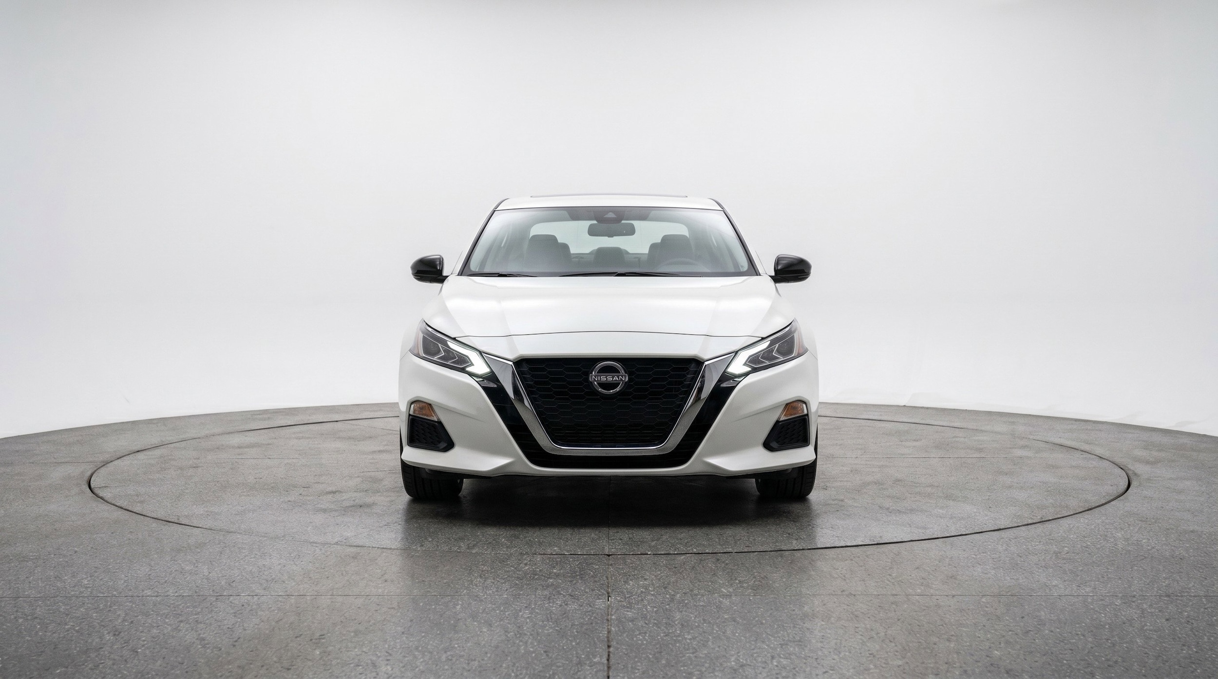 Thumbnail: 2025 Nissan Altima - 2