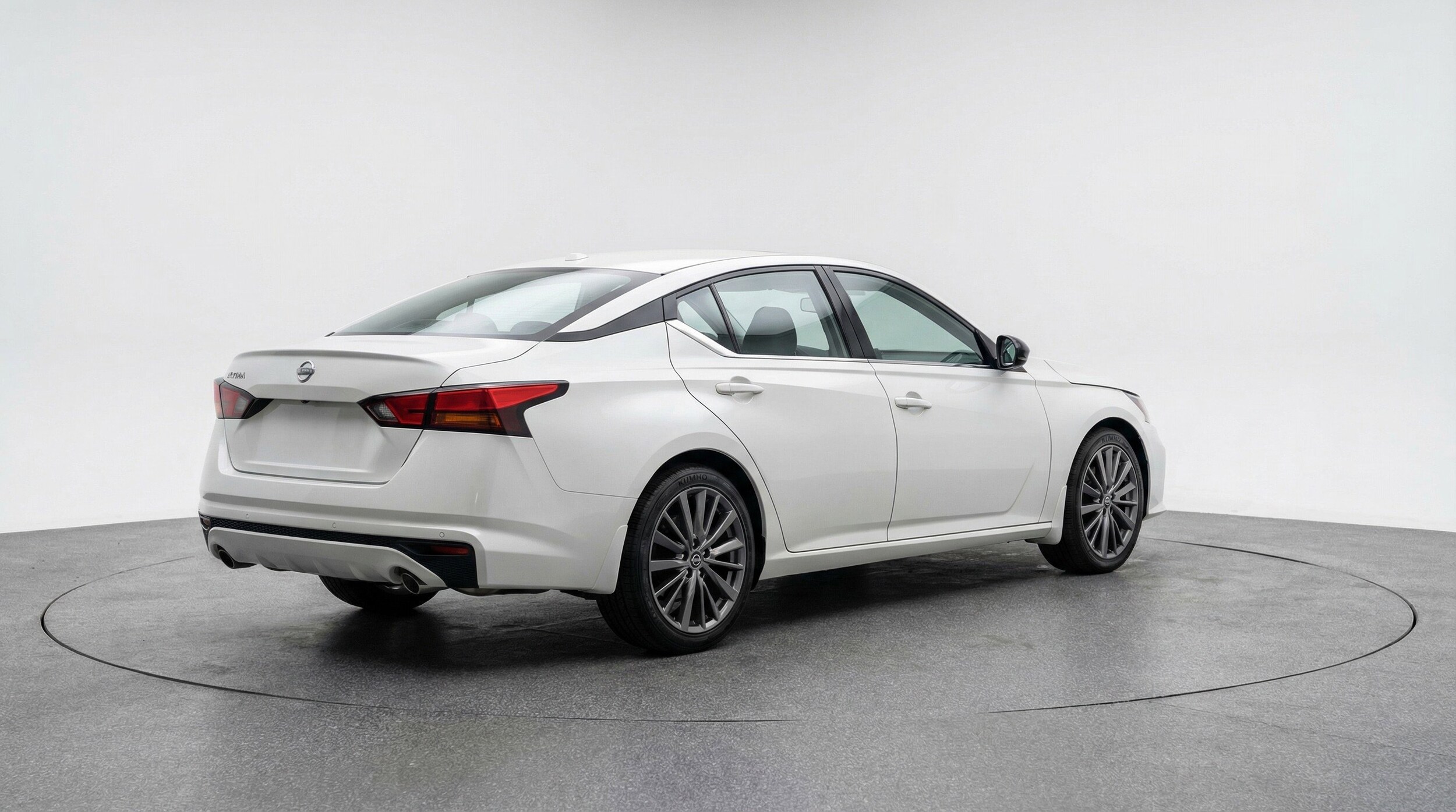 Thumbnail: 2025 Nissan Altima - 9