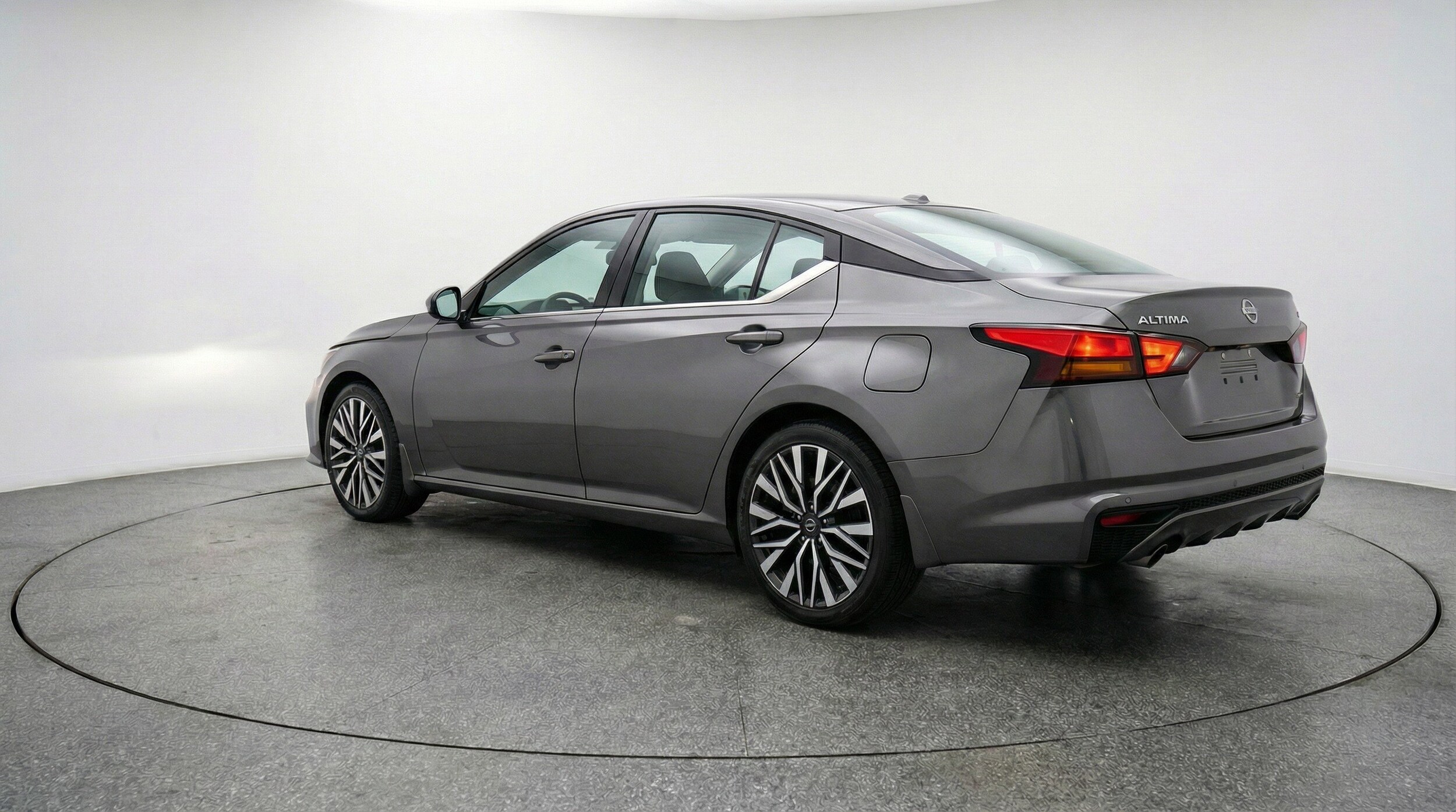 Thumbnail: 2025 Nissan Altima - 6