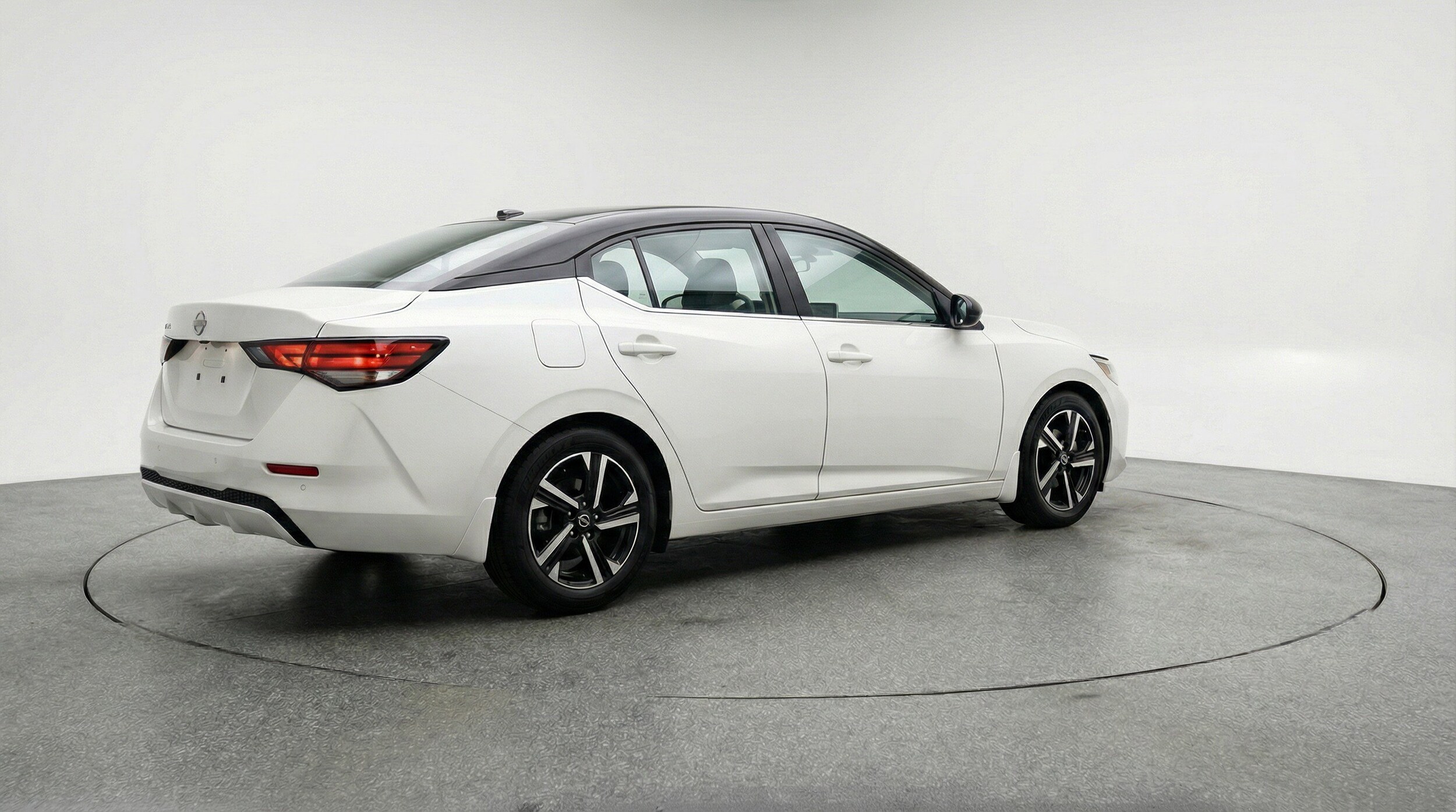 Thumbnail: 2025 Nissan Sentra - 9