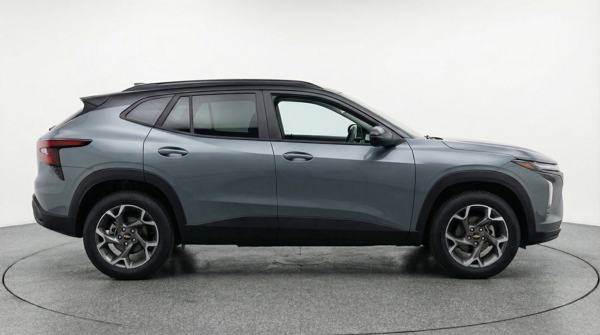 Thumbnail: 2025 Chevrolet Trax - 11