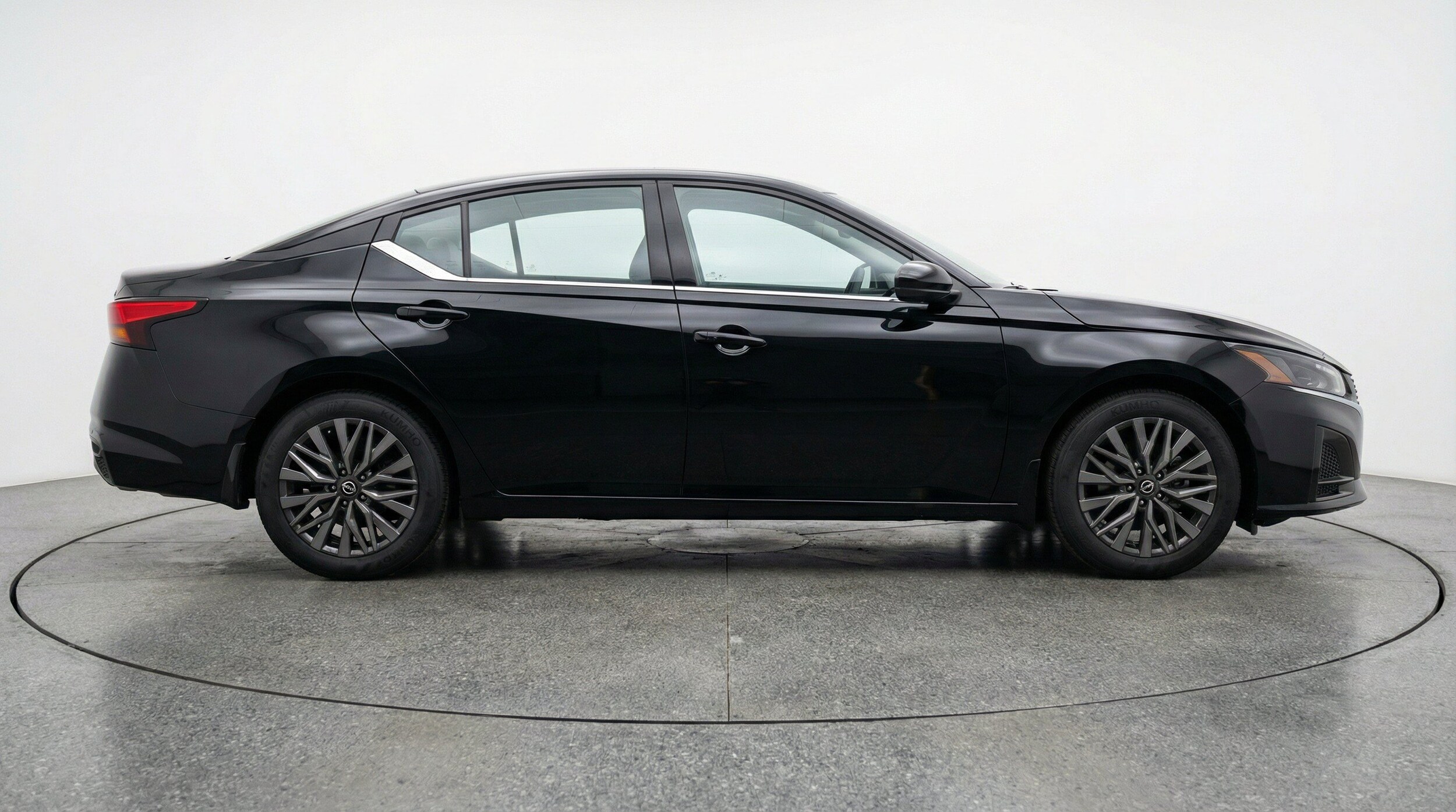 Thumbnail: 2025 Nissan Altima - 11