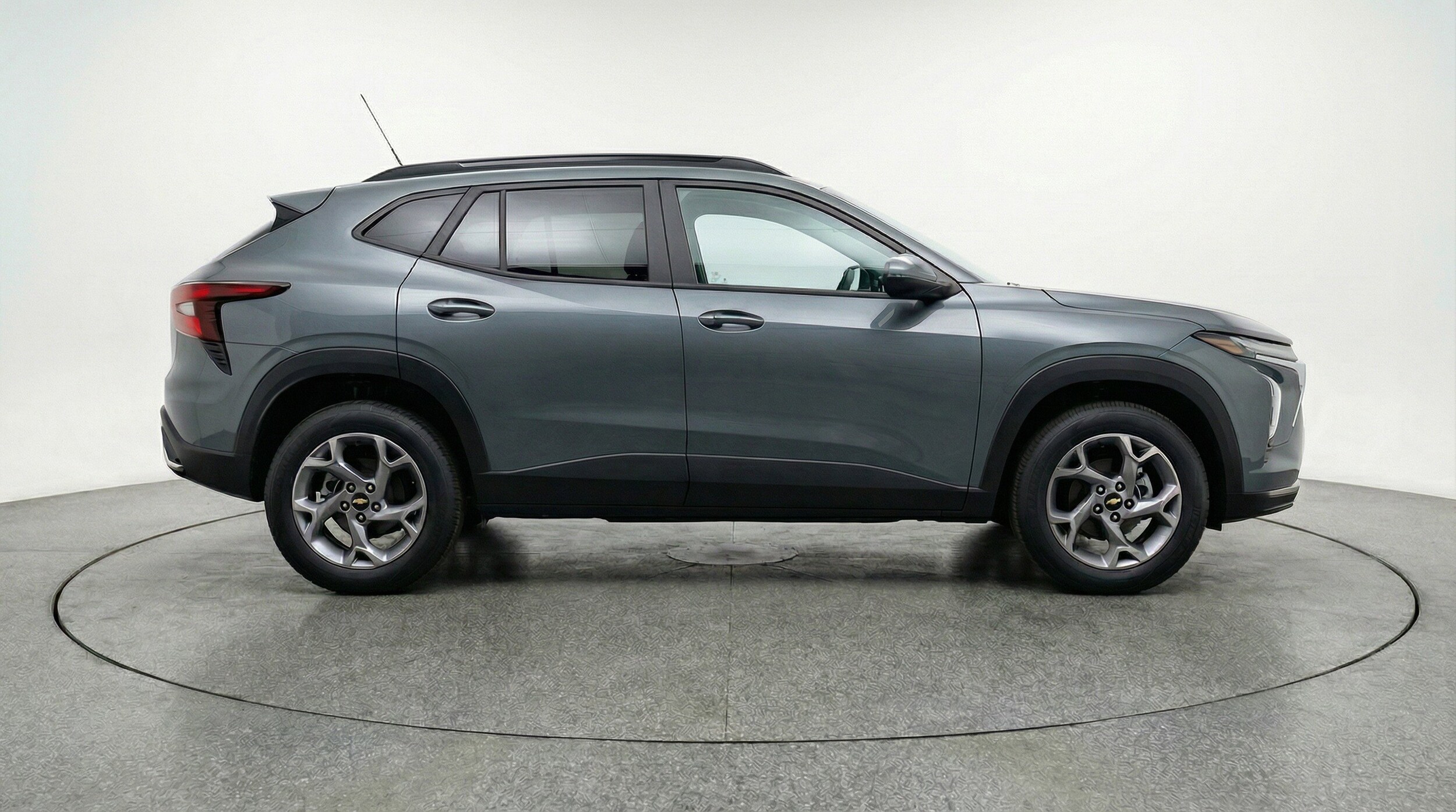 Thumbnail: 2025 Chevrolet Trax - 11