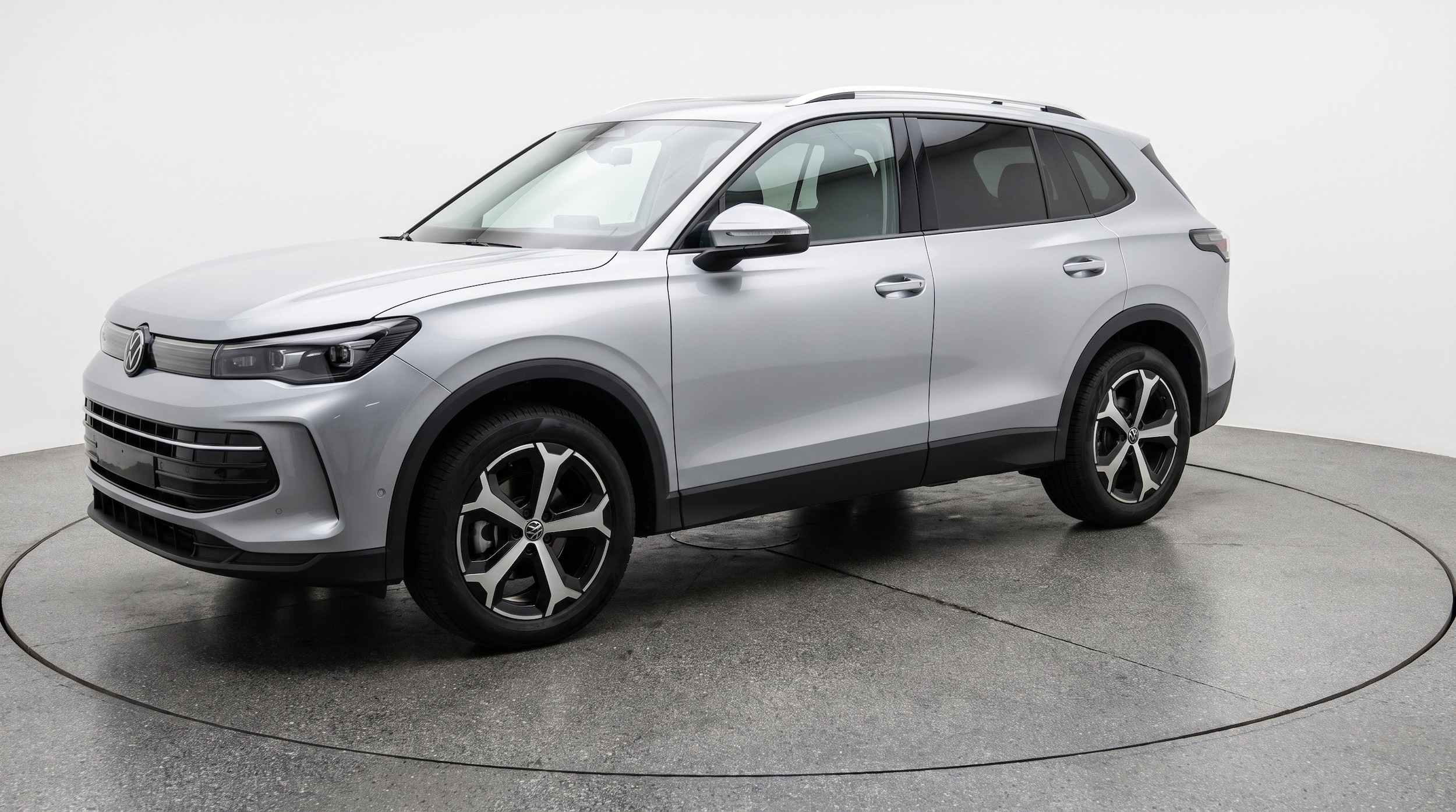 Thumbnail: 2026 Volkswagen Tiguan - 3