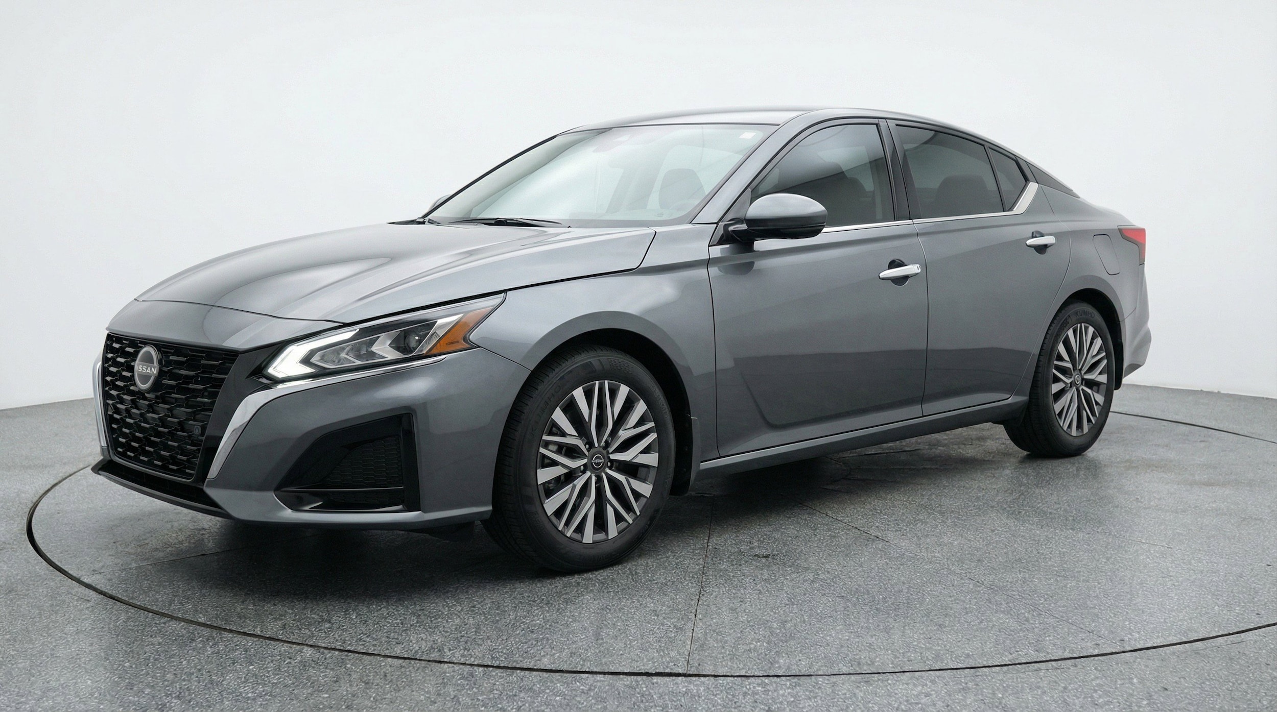 Thumbnail: 2025 Nissan Altima - 3