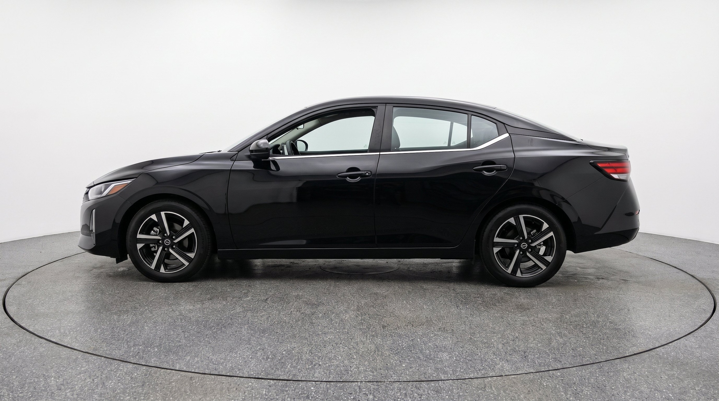 Thumbnail: 2025 Nissan Sentra - 5