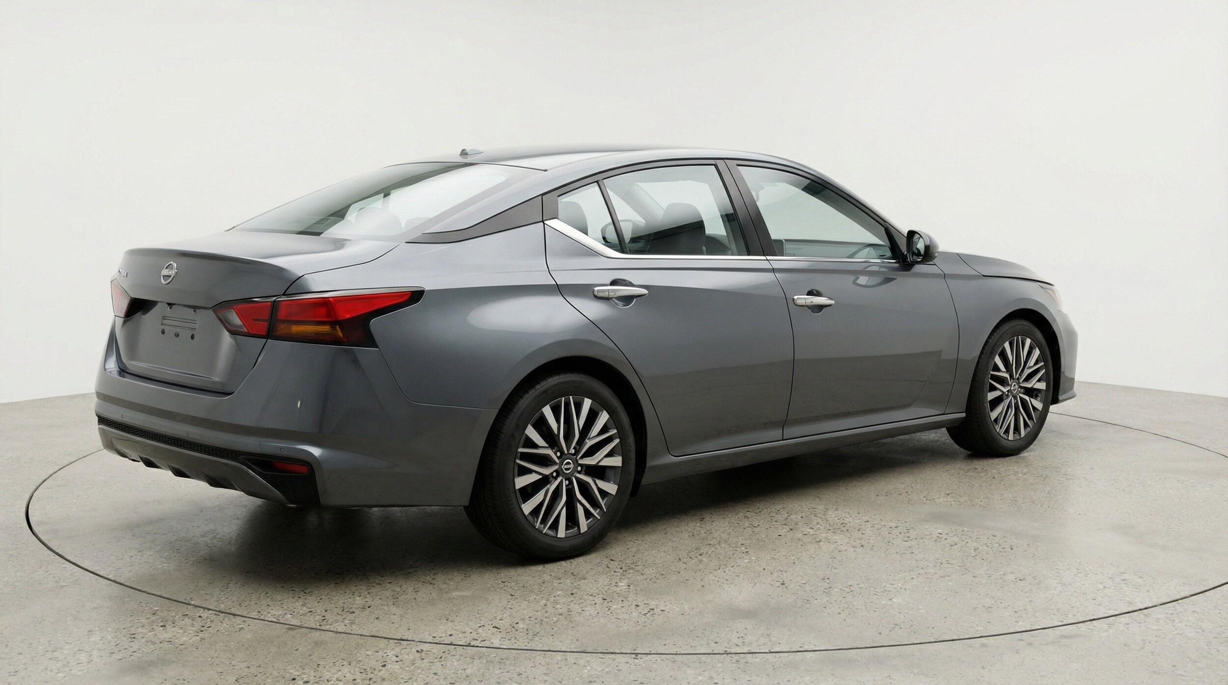 Thumbnail: 2025 Nissan Altima - 9