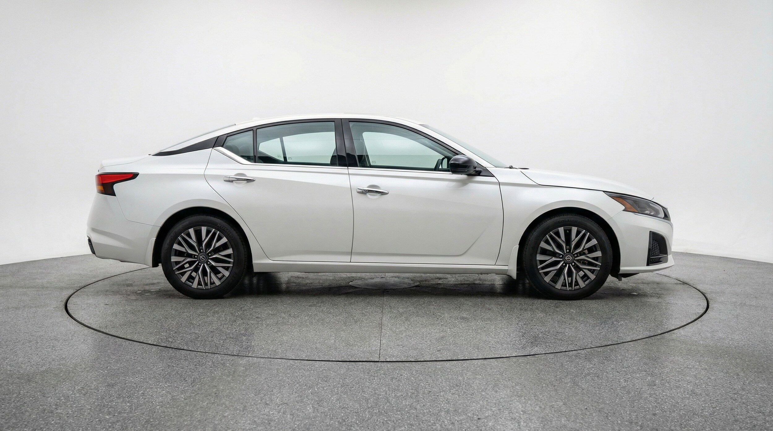 Thumbnail: 2025 Nissan Altima - 11