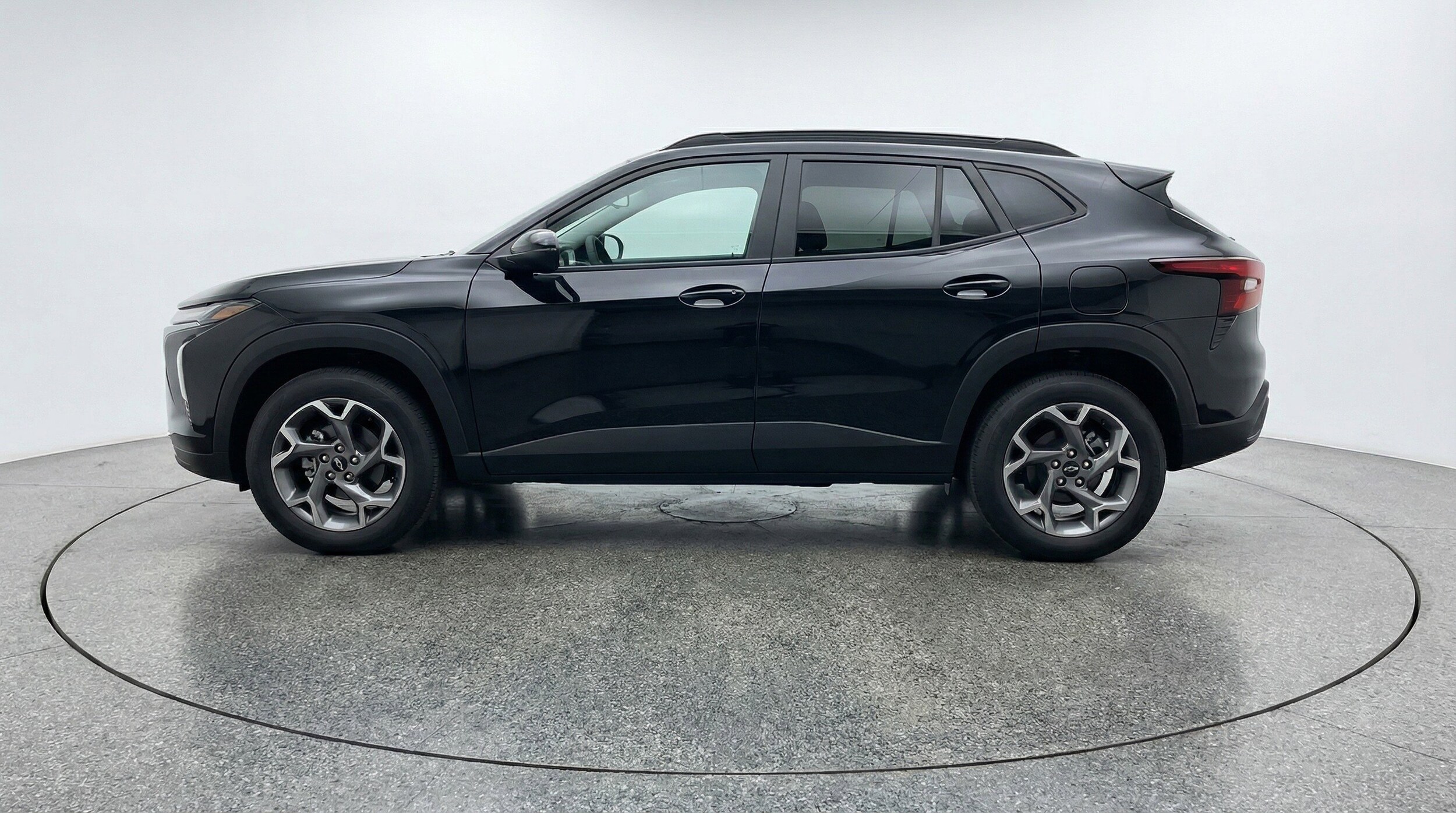 Thumbnail: 2025 Chevrolet Trax - 5