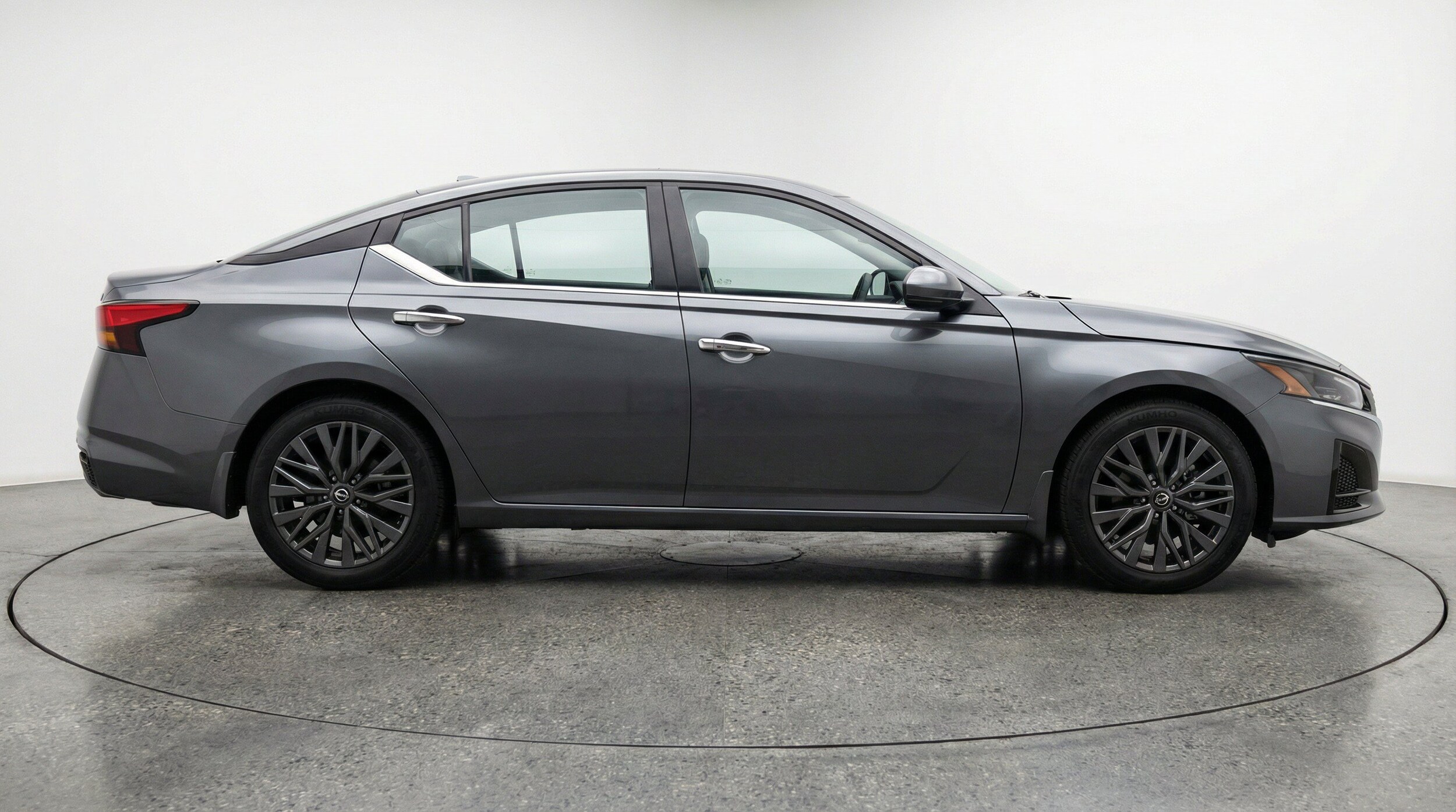 Thumbnail: 2025 Nissan Altima - 10