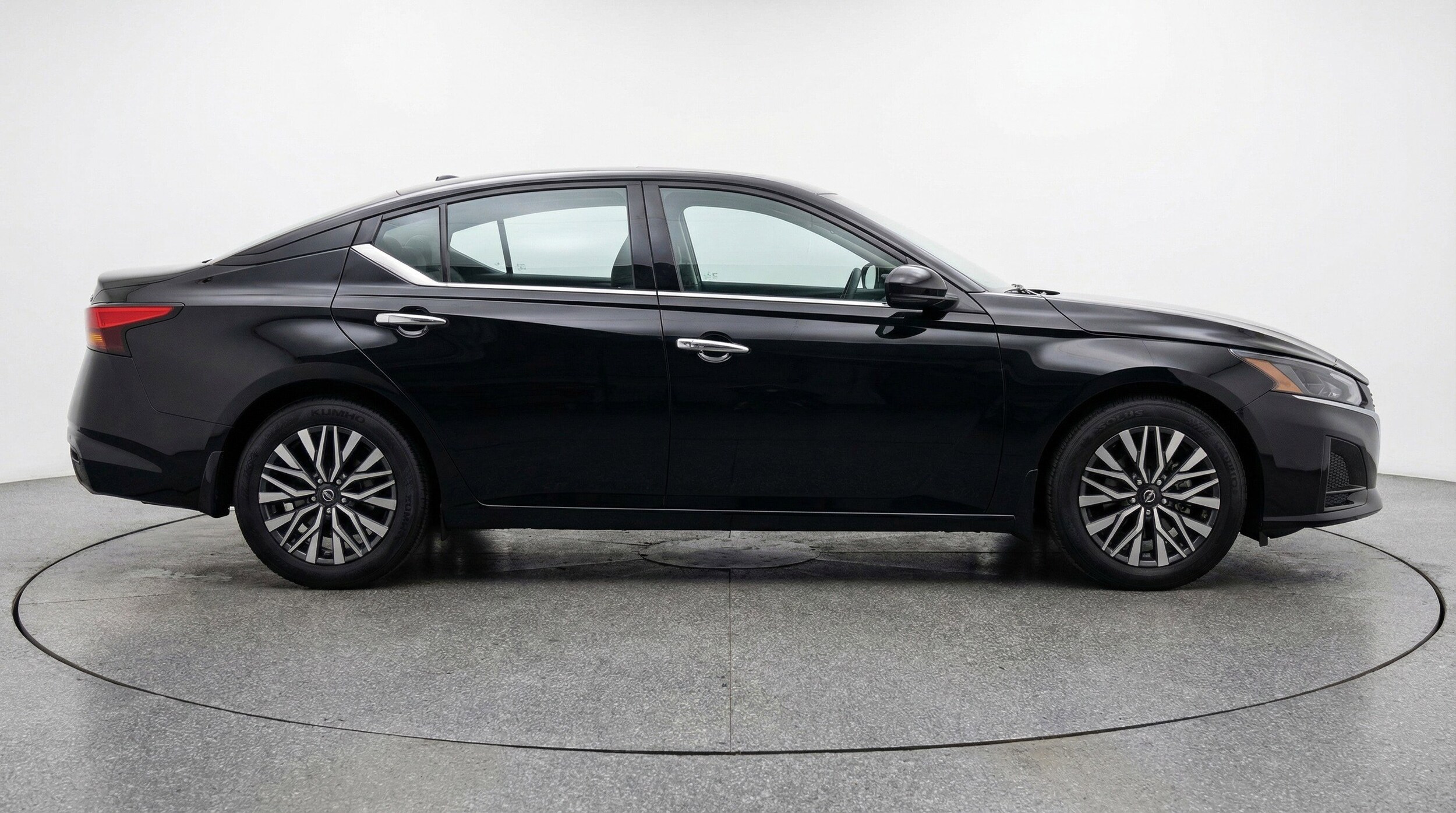 Thumbnail: 2025 Nissan Altima - 11