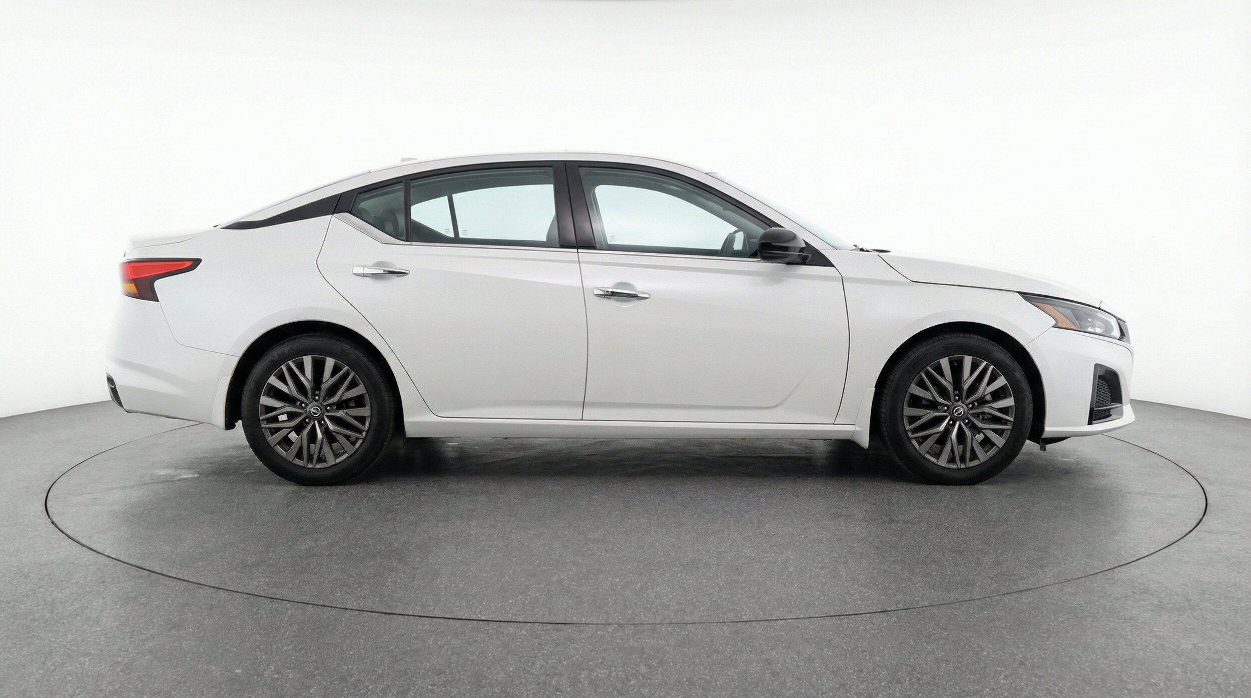 Thumbnail: 2025 Nissan Altima - 11