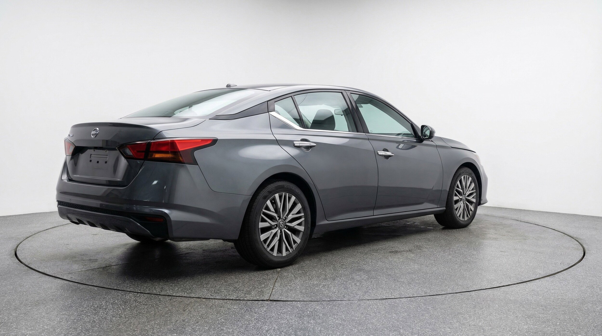 Thumbnail: 2025 Nissan Altima - 9