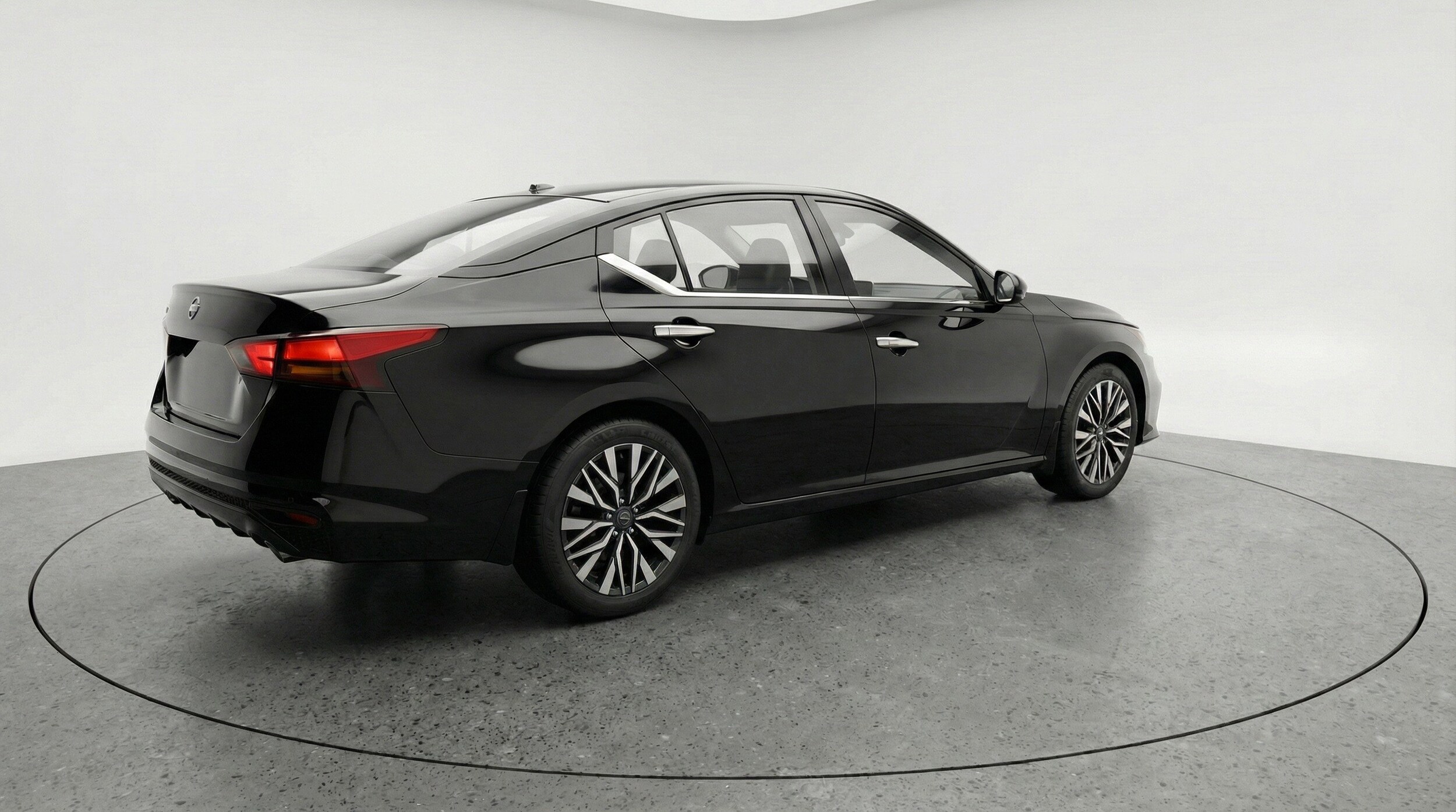 Thumbnail: 2025 Nissan Altima - 9