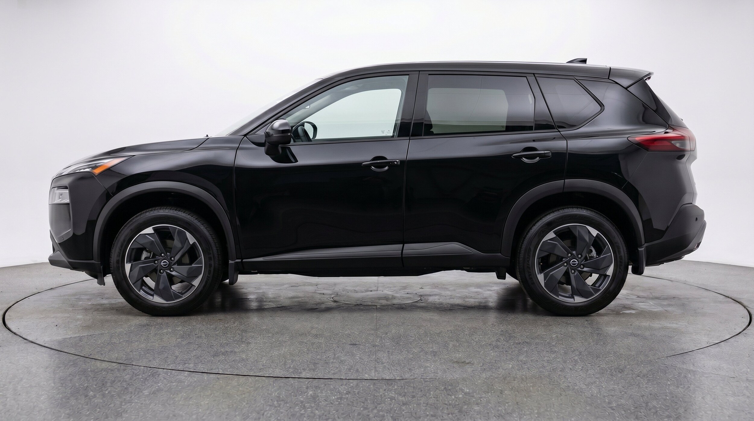 Thumbnail: 2025 Nissan Rogue - 5