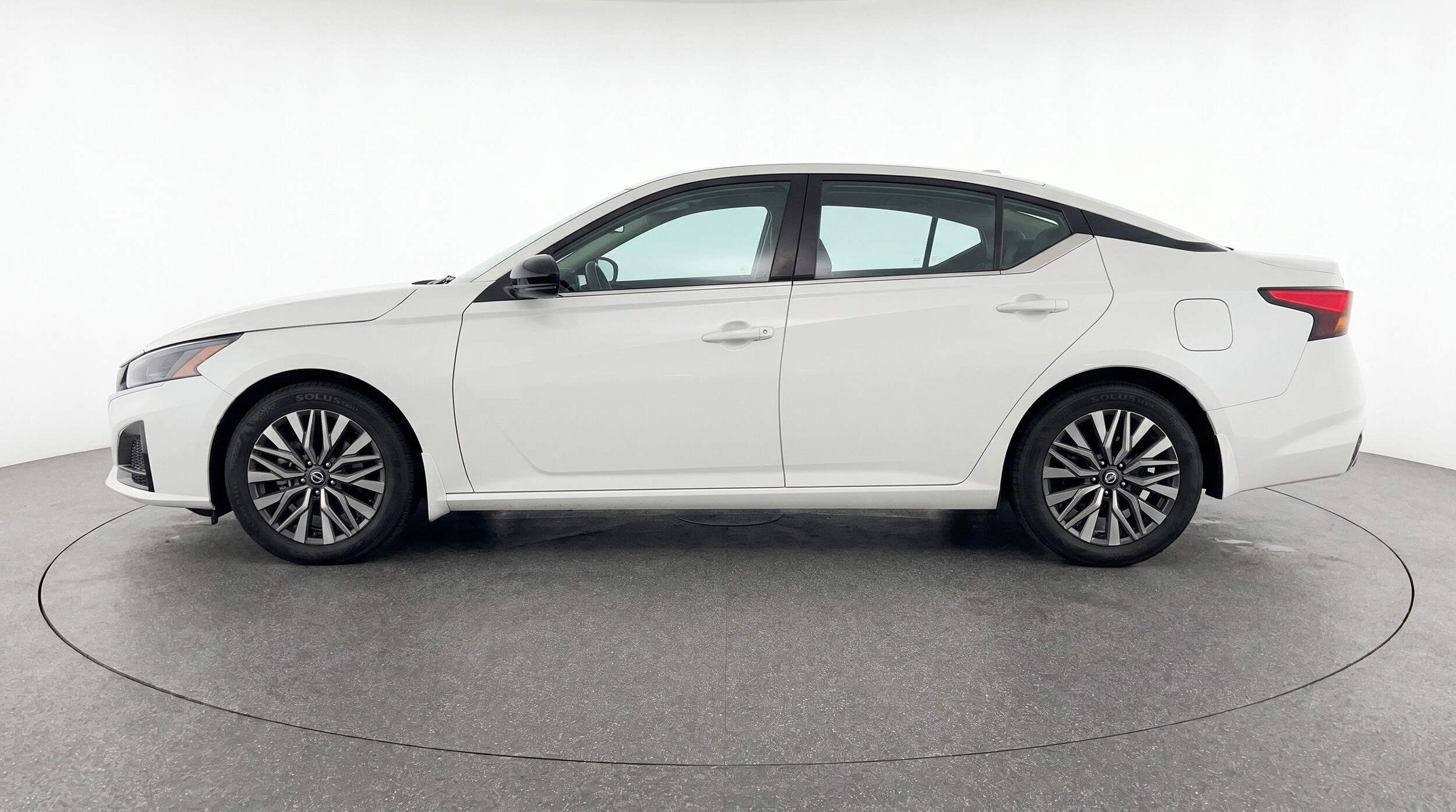 Thumbnail: 2025 Nissan Altima - 5