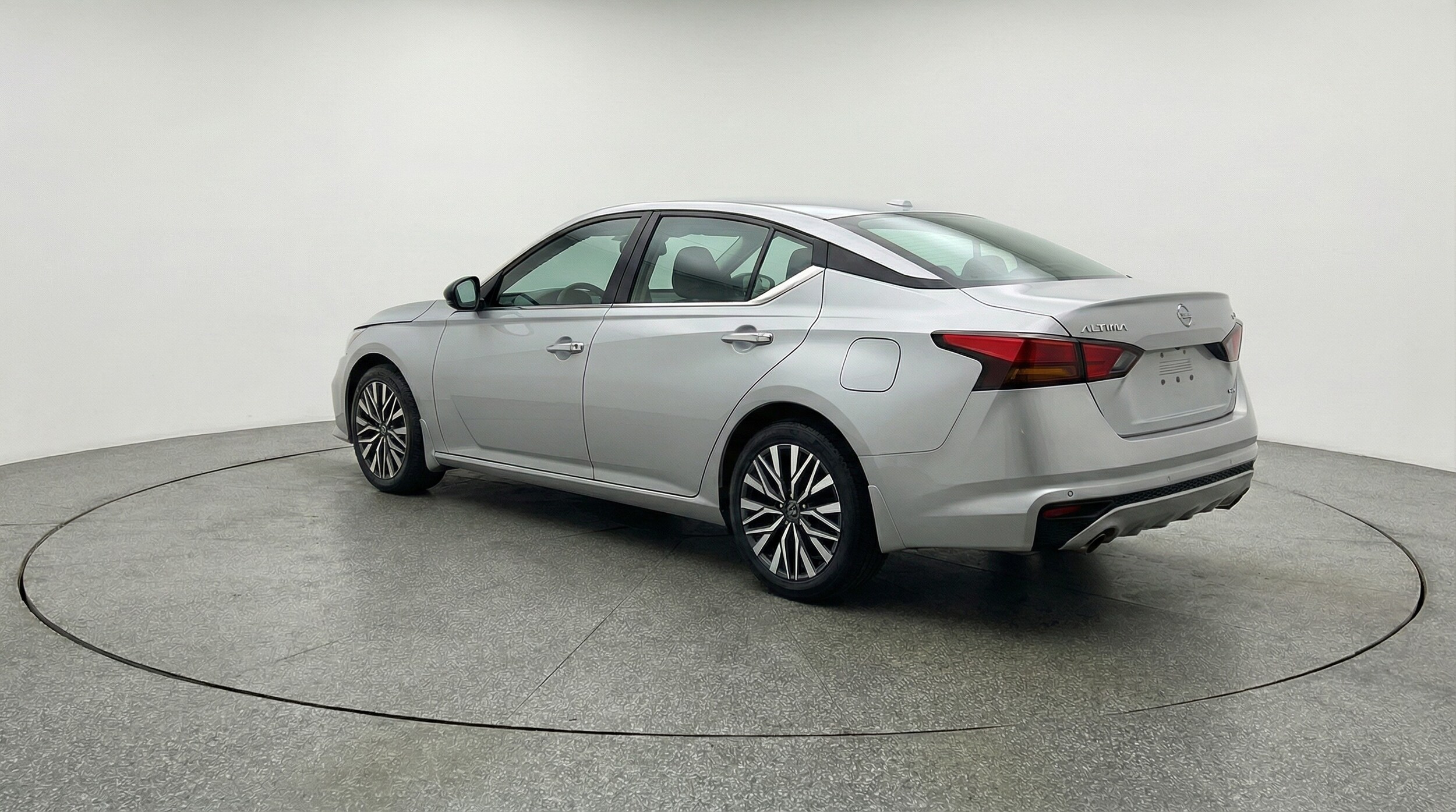 Thumbnail: 2024 Nissan Altima - 5