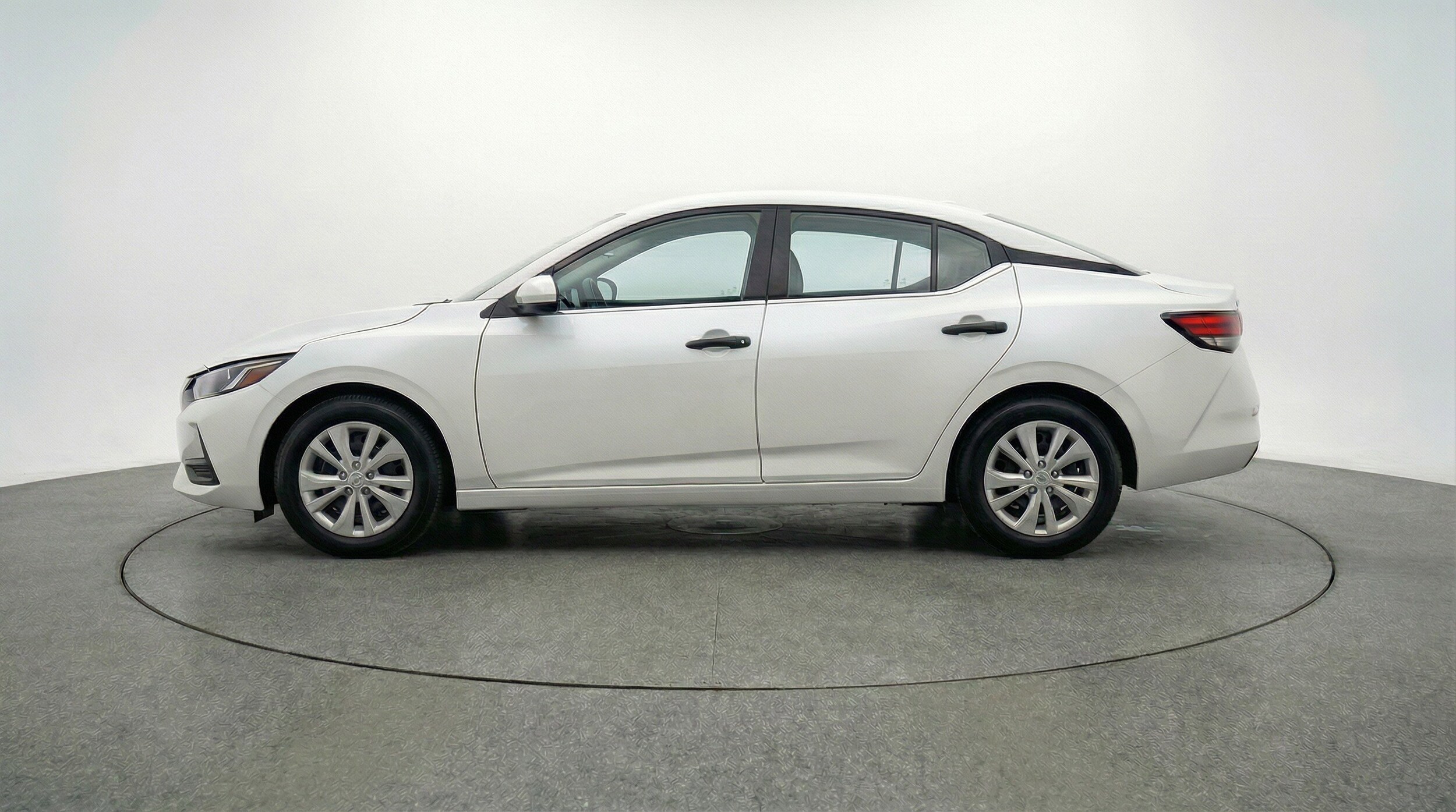 Thumbnail: 2025 Nissan Sentra - 5