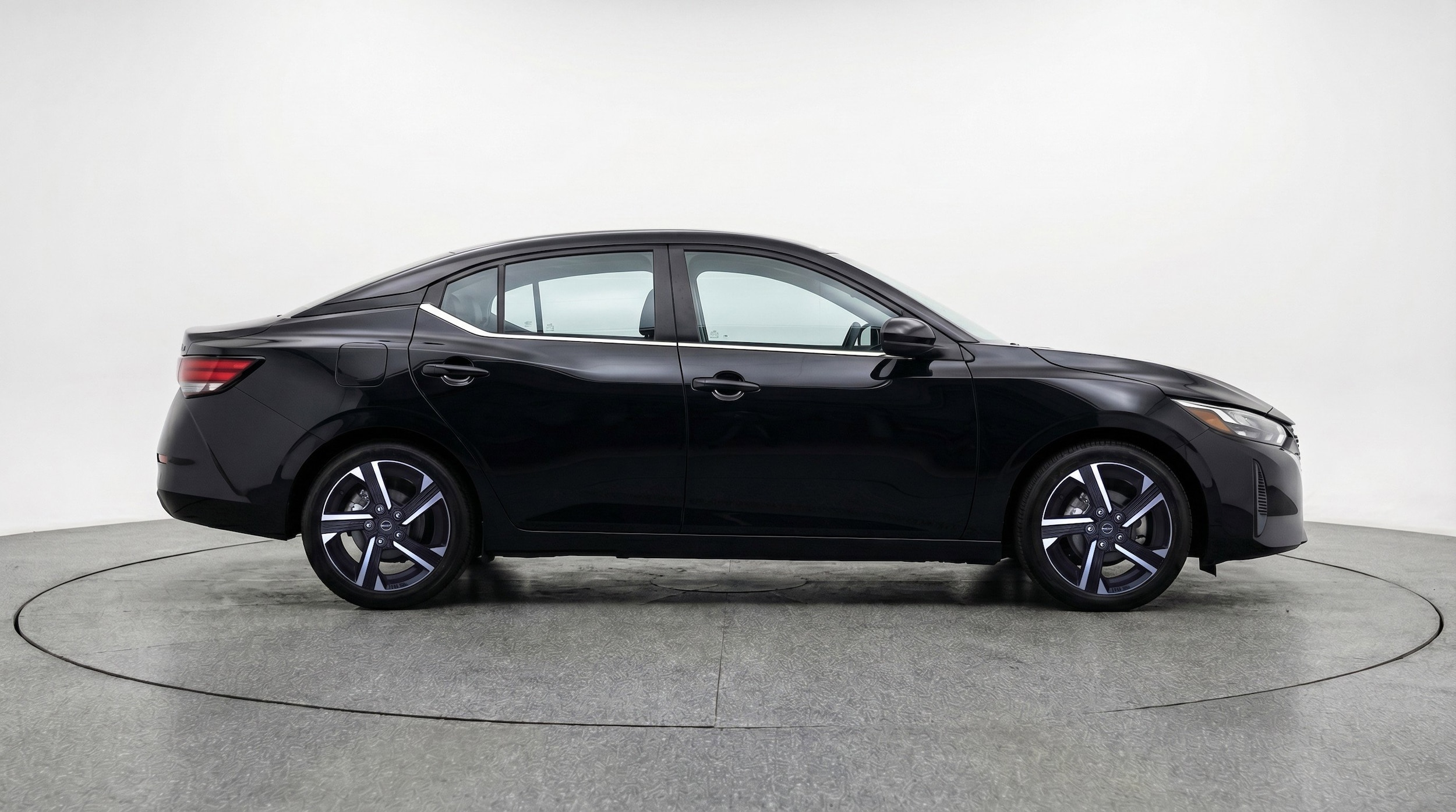 Thumbnail: 2025 Nissan Sentra - 11