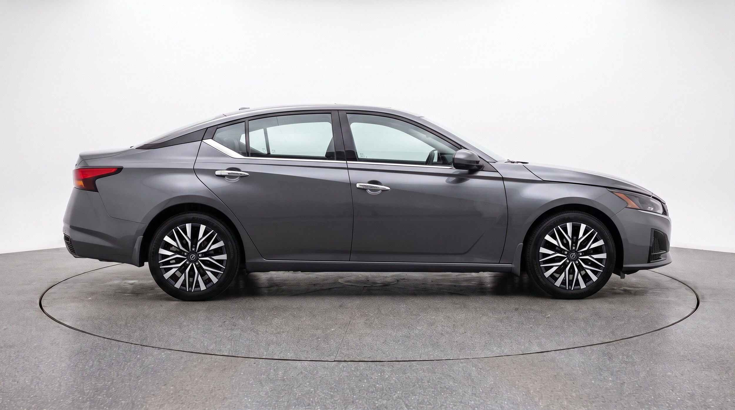 Thumbnail: 2025 Nissan Altima - 10