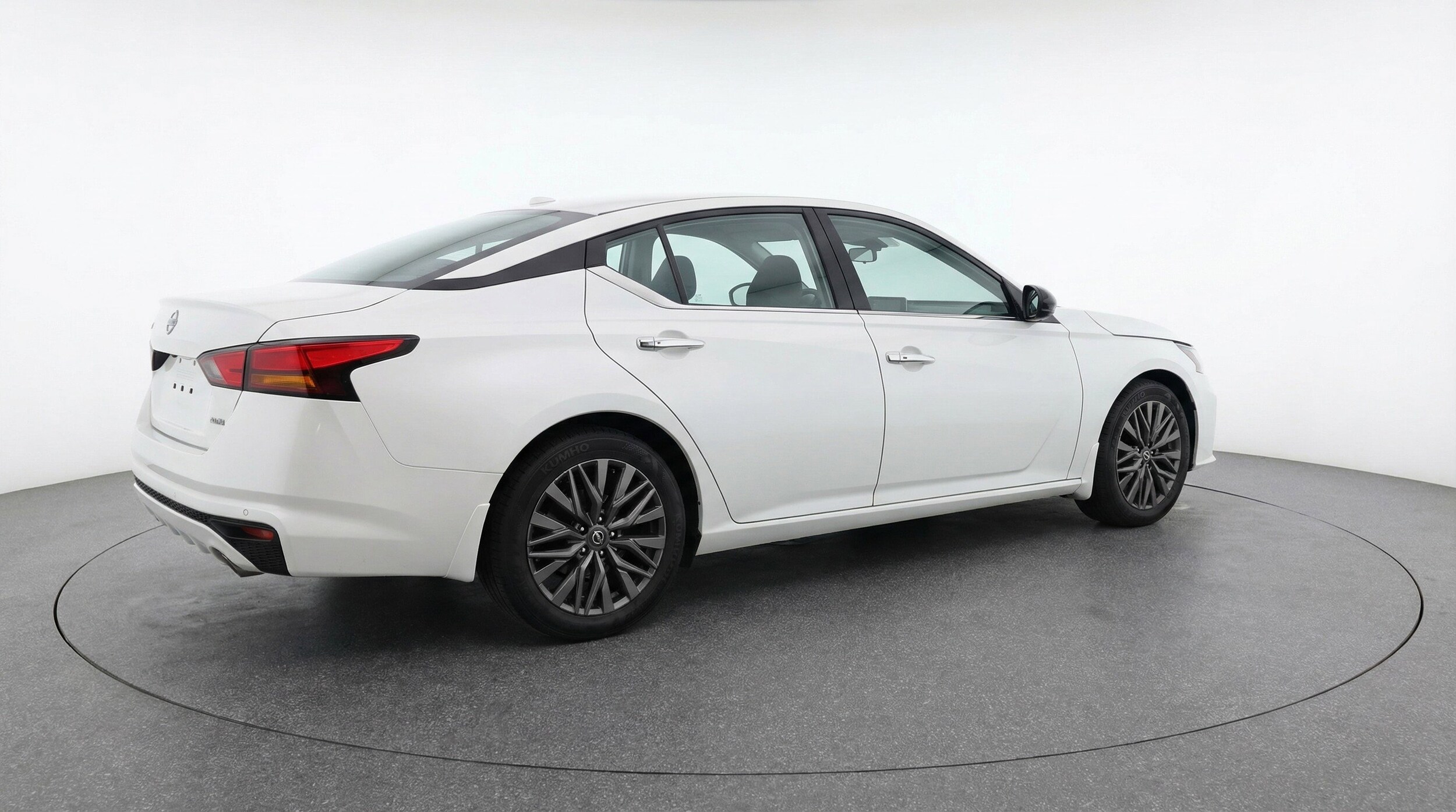 Thumbnail: 2025 Nissan Altima - 9