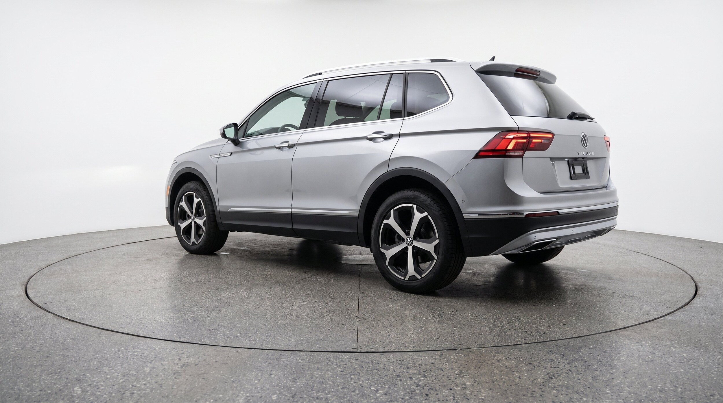 Thumbnail: 2026 Volkswagen Tiguan - 6