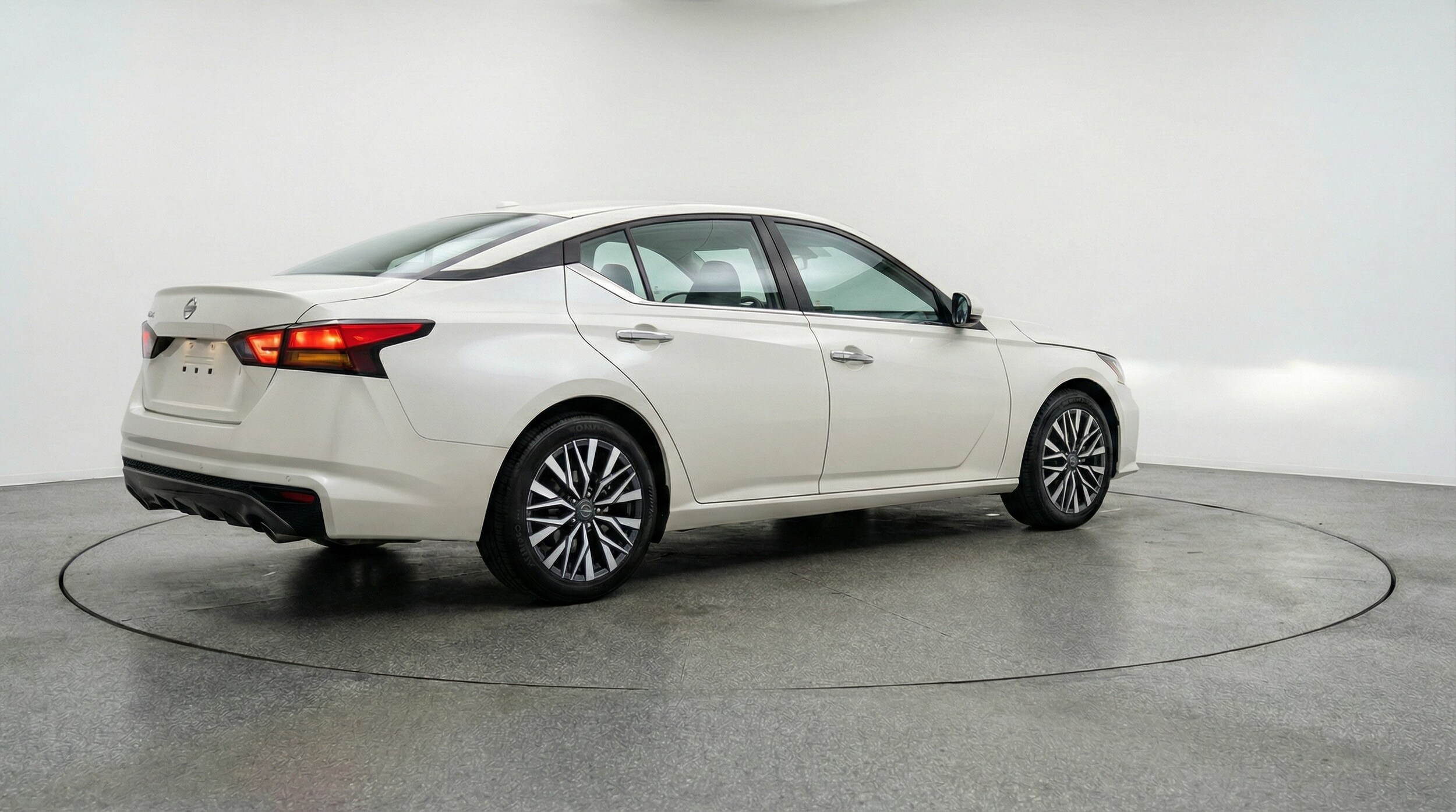 Thumbnail: 2025 Nissan Altima - 7