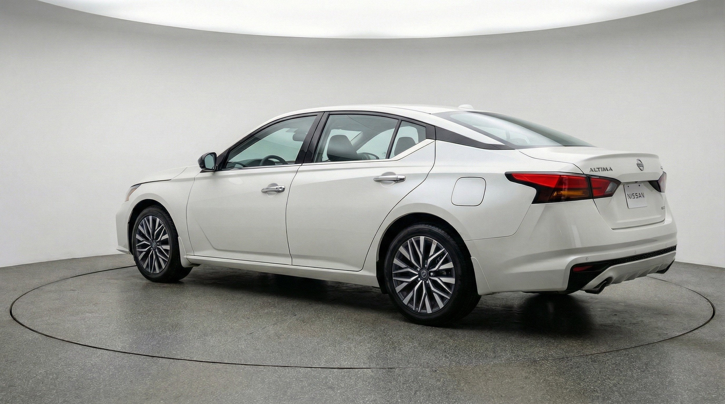 Thumbnail: 2025 Nissan Altima - 6