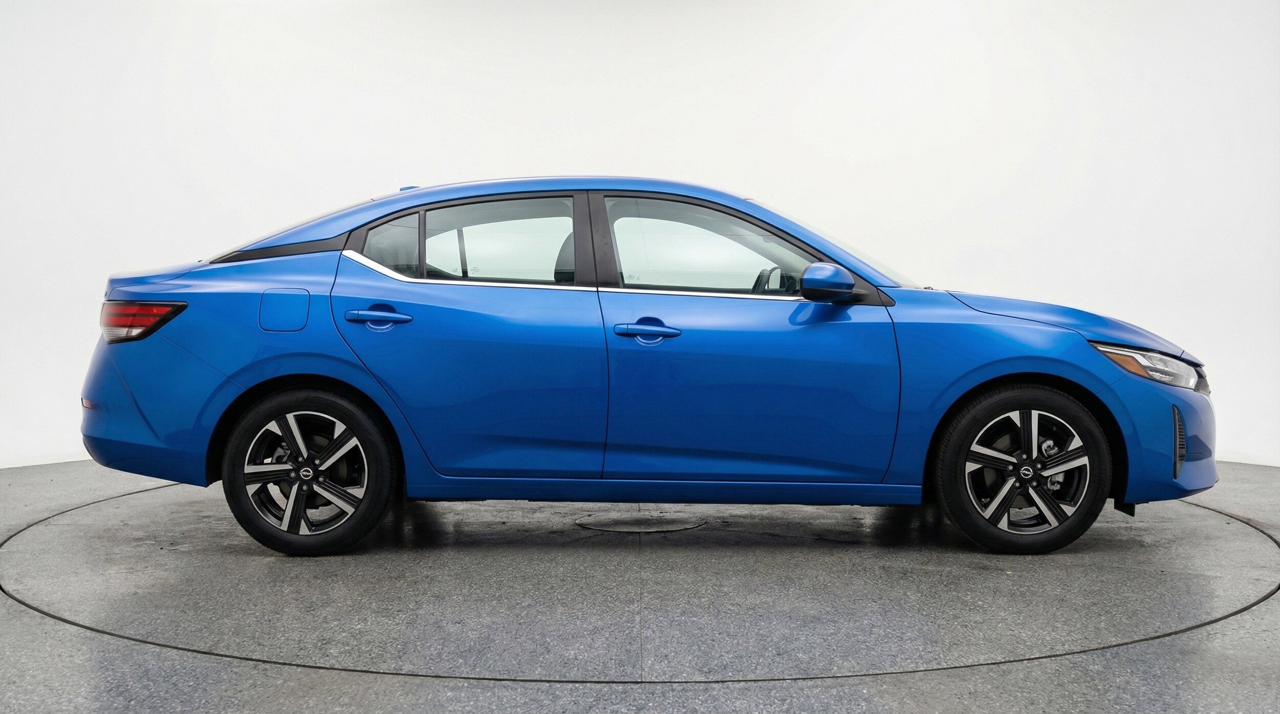 Thumbnail: 2025 Nissan Sentra - 11