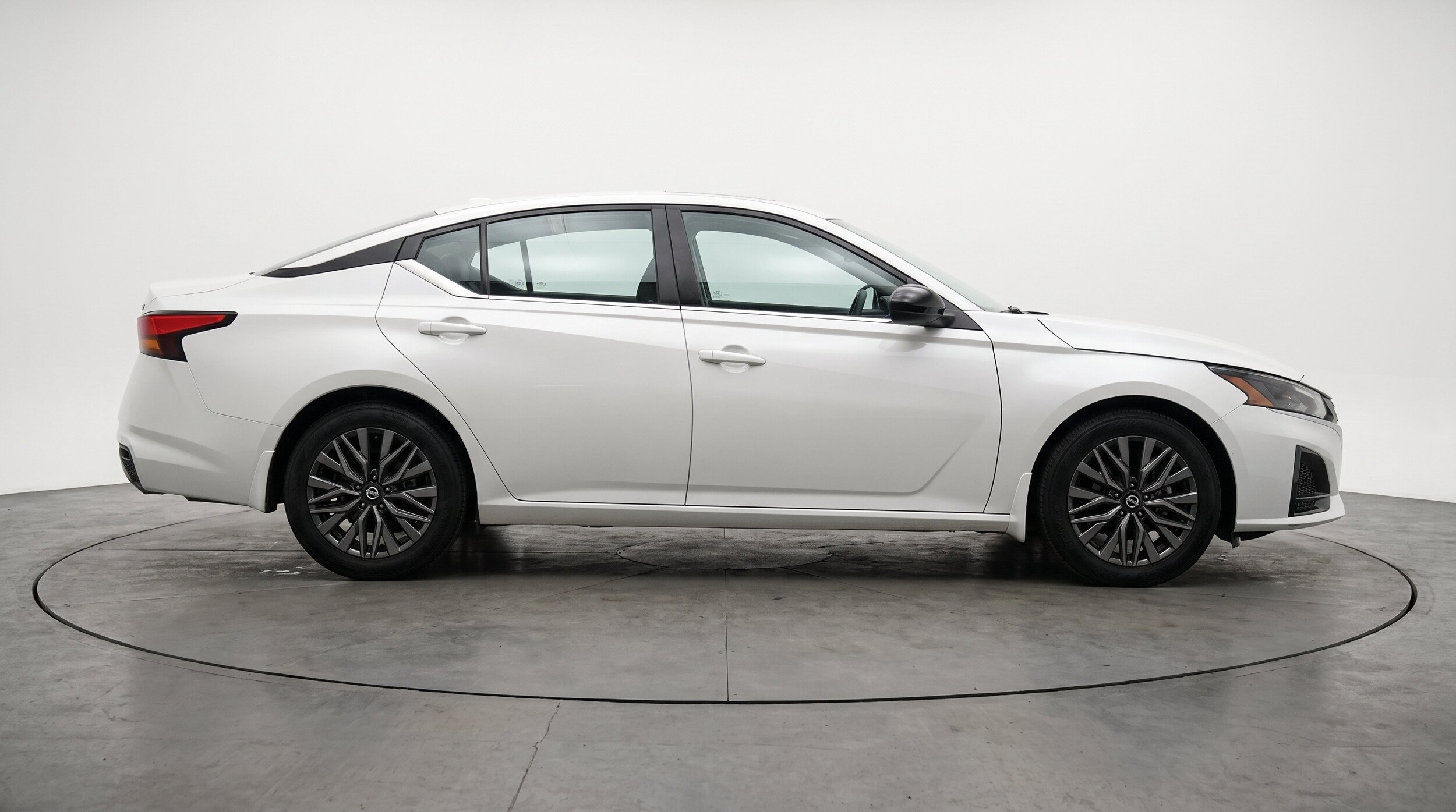 Thumbnail: 2025 Nissan Altima - 11