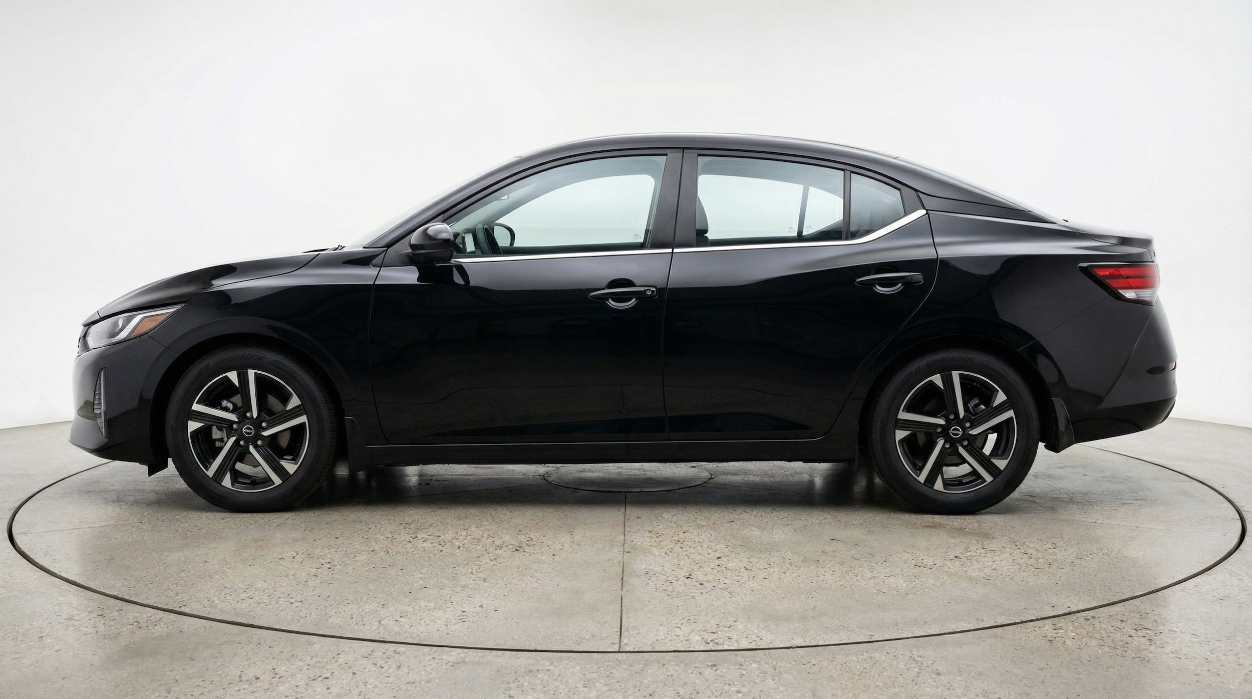 Thumbnail: 2025 Nissan Sentra - 5