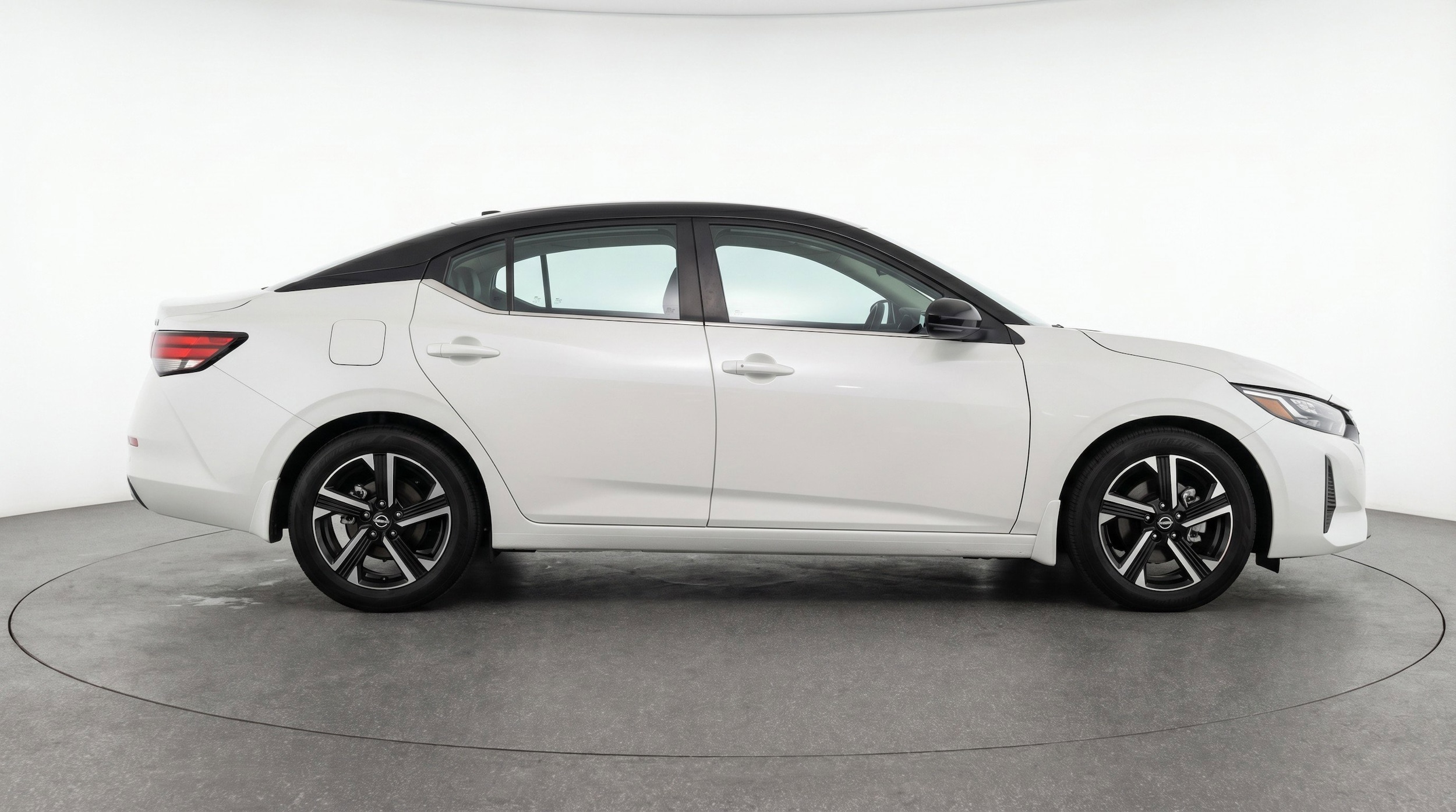 Thumbnail: 2025 Nissan Sentra - 11