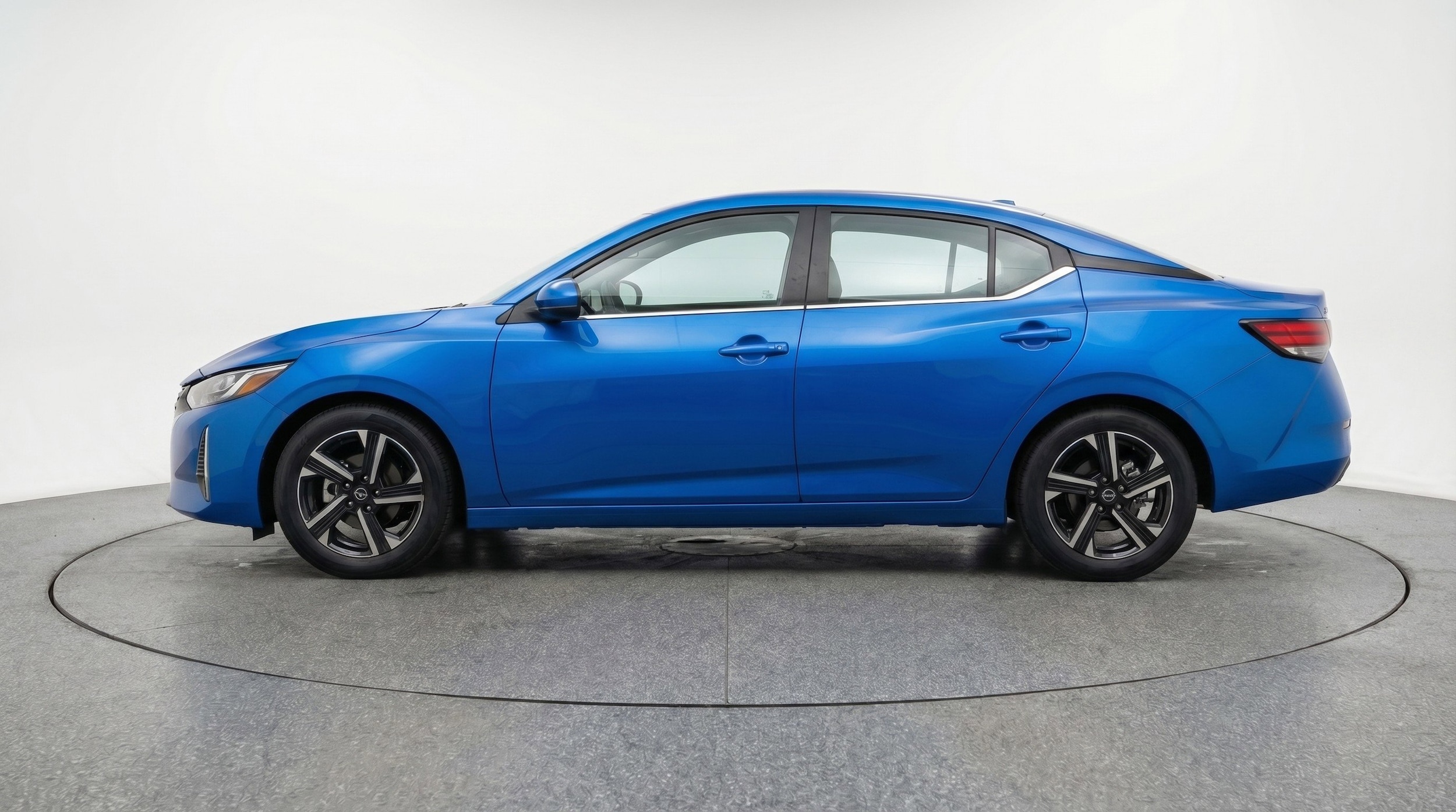 Thumbnail: 2025 Nissan Sentra - 5