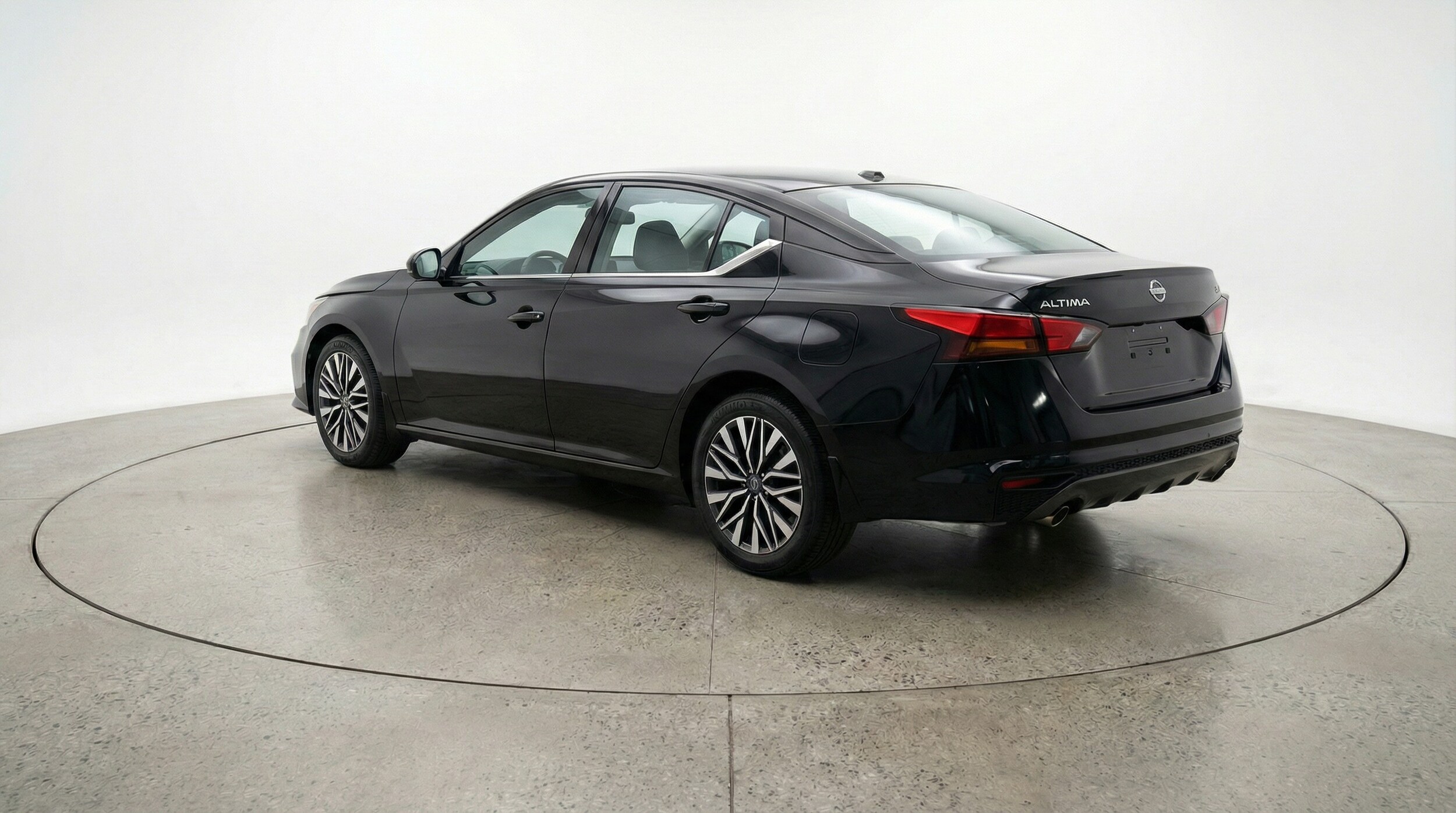 Thumbnail: 2025 Nissan Altima - 5