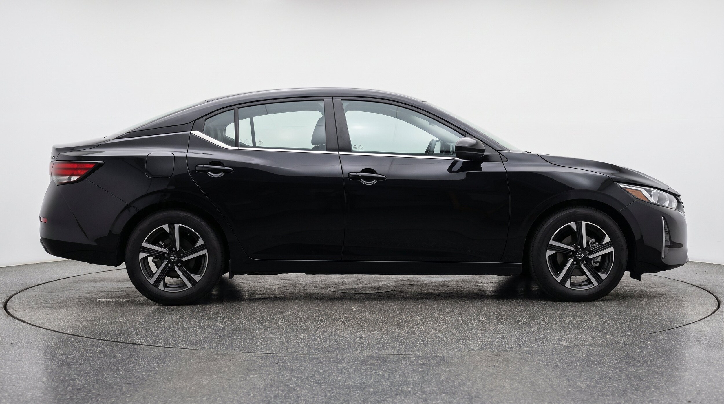 Thumbnail: 2025 Nissan Sentra - 10