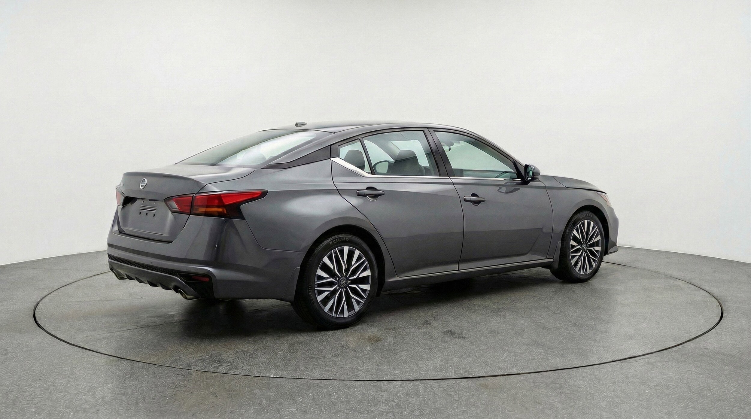 Thumbnail: 2025 Nissan Altima - 9