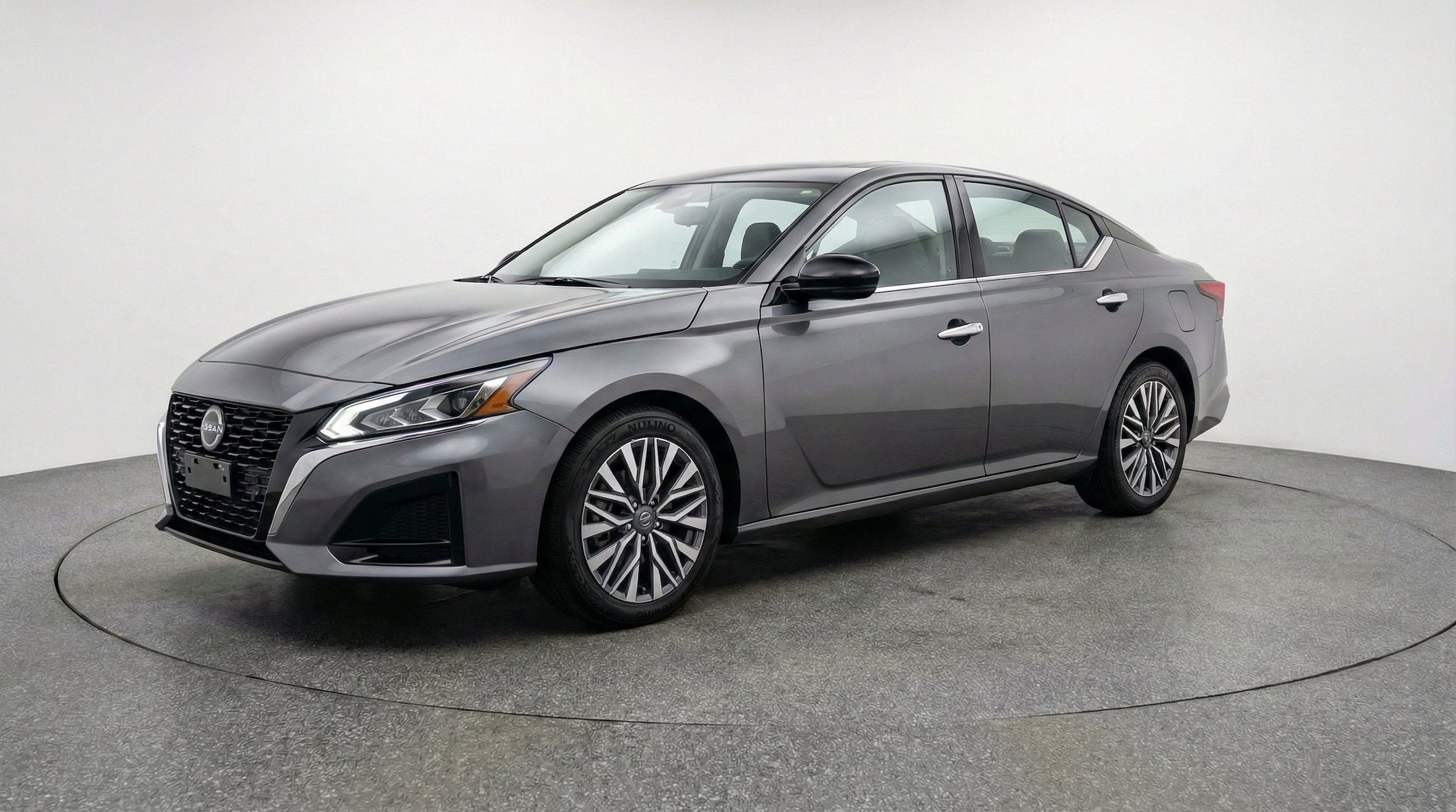 Thumbnail: 2025 Nissan Altima - 3