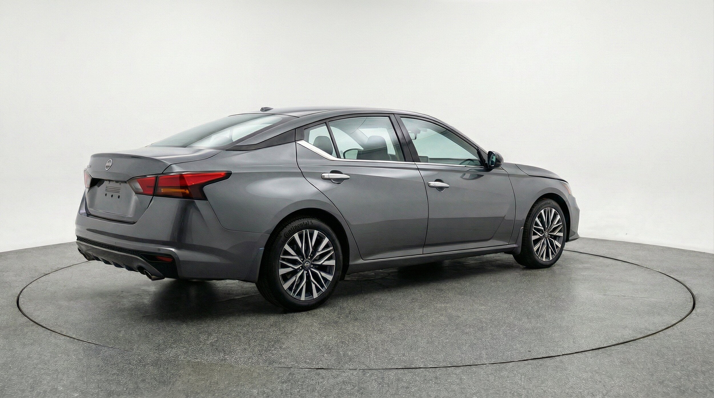 Thumbnail: 2025 Nissan Altima - 9