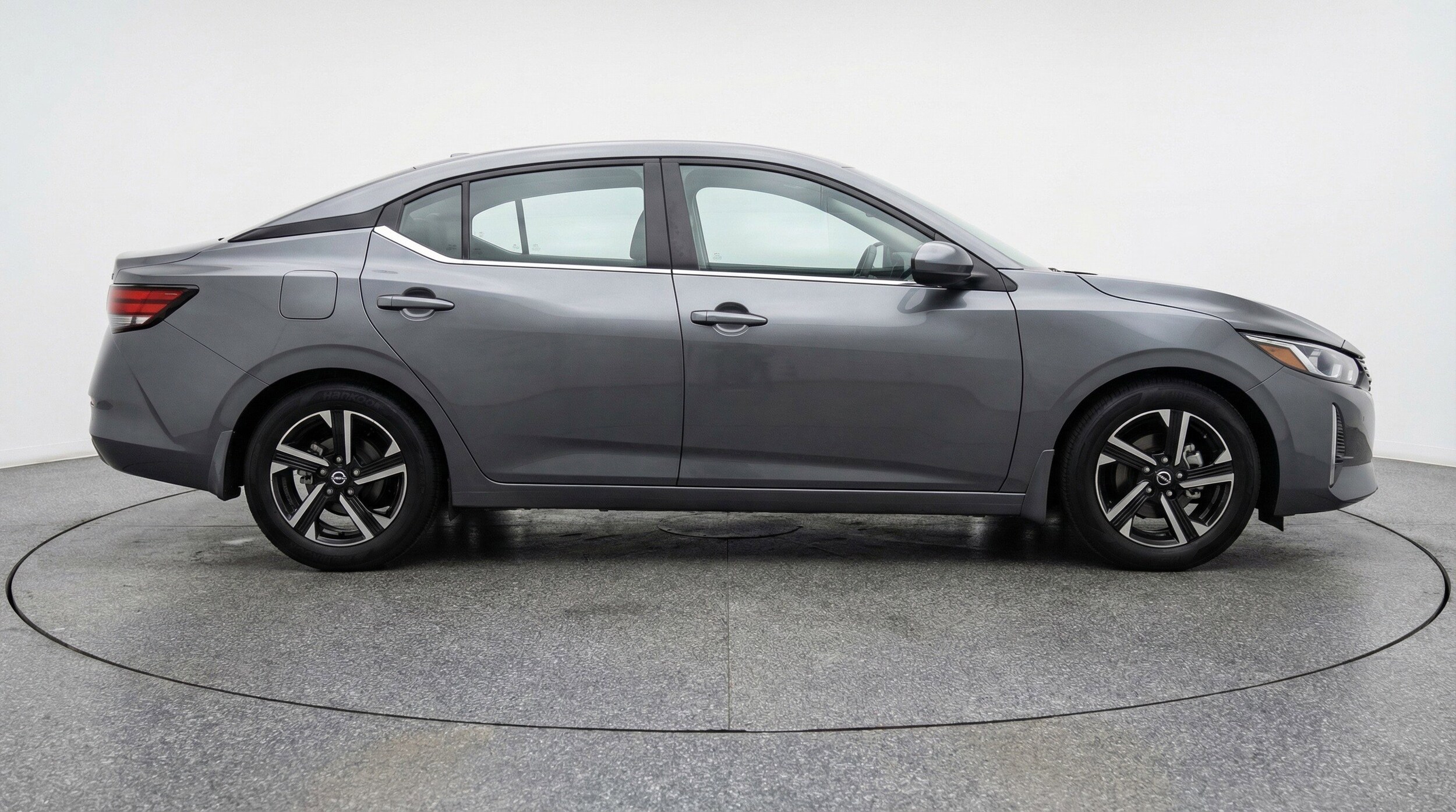 Thumbnail: 2025 Nissan Sentra - 11