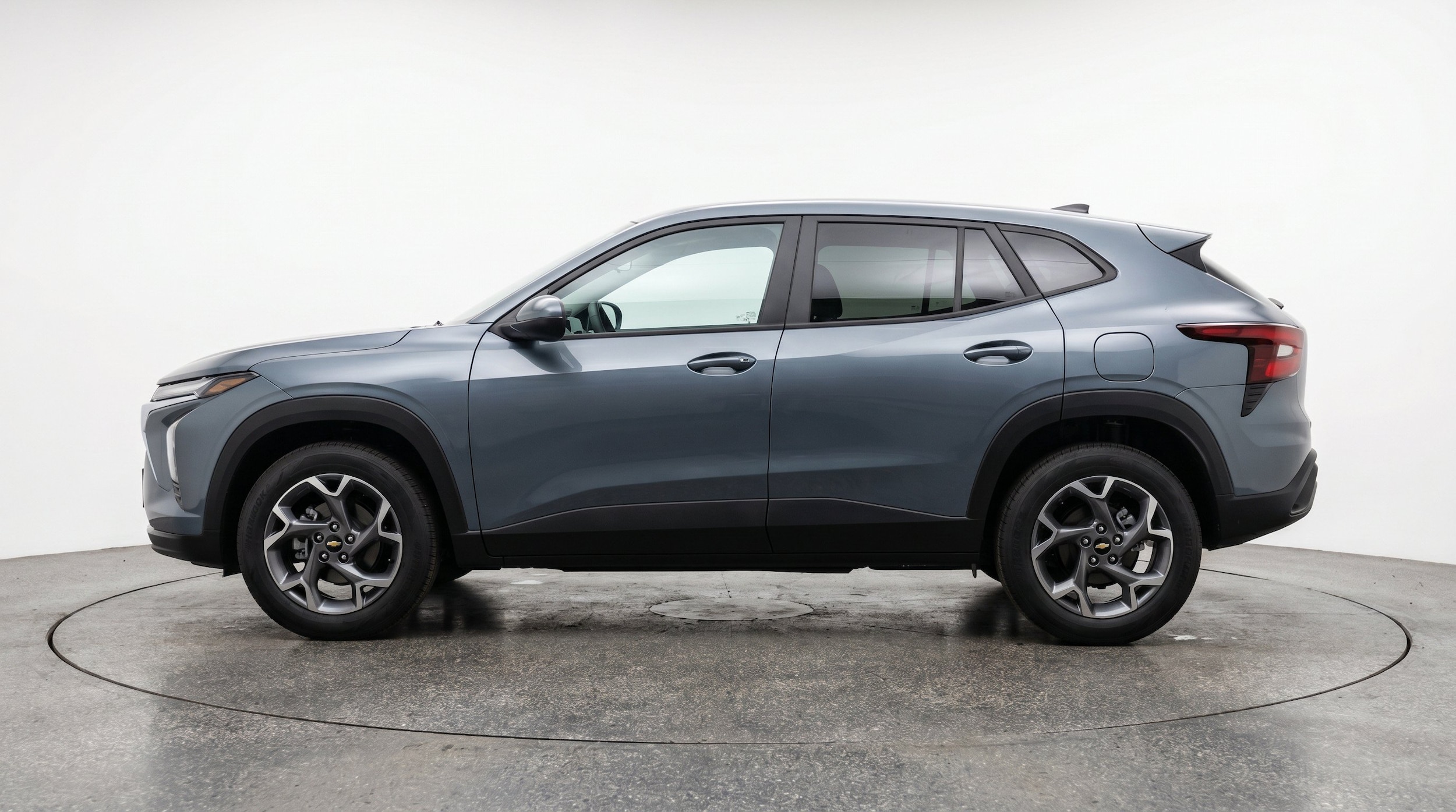 Thumbnail: 2025 Chevrolet Trax - 5