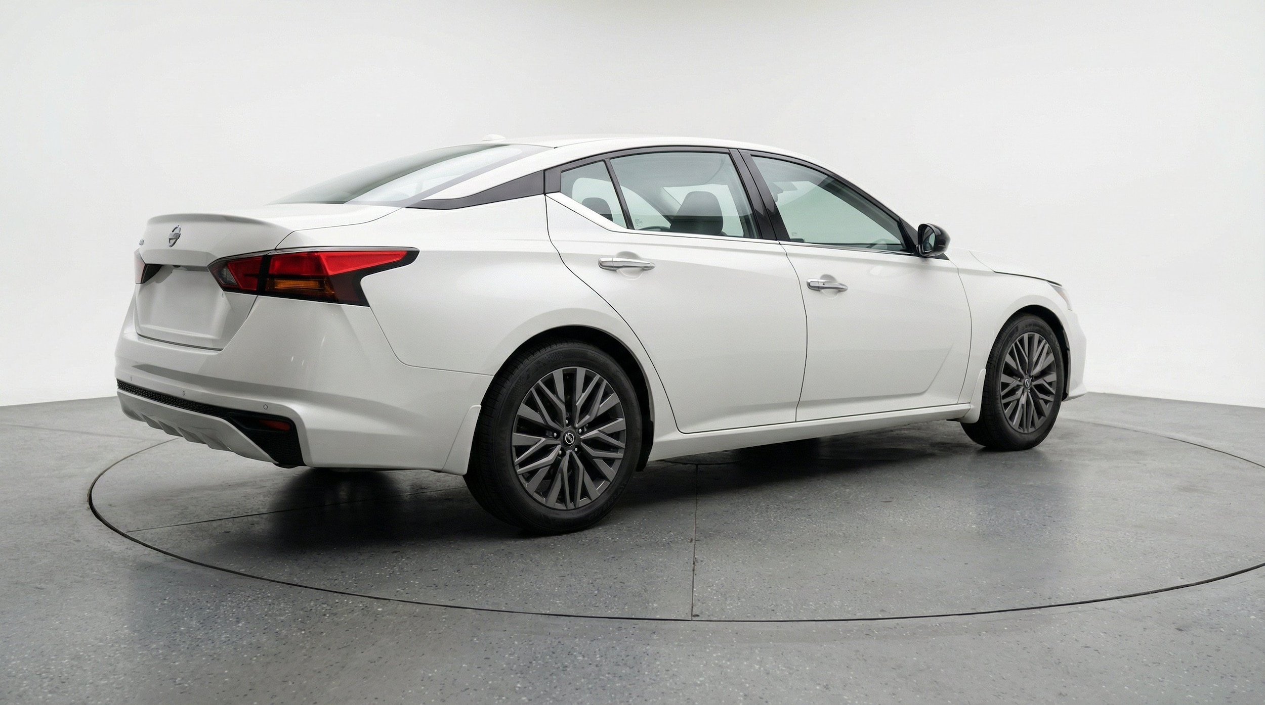 Thumbnail: 2025 Nissan Altima - 9