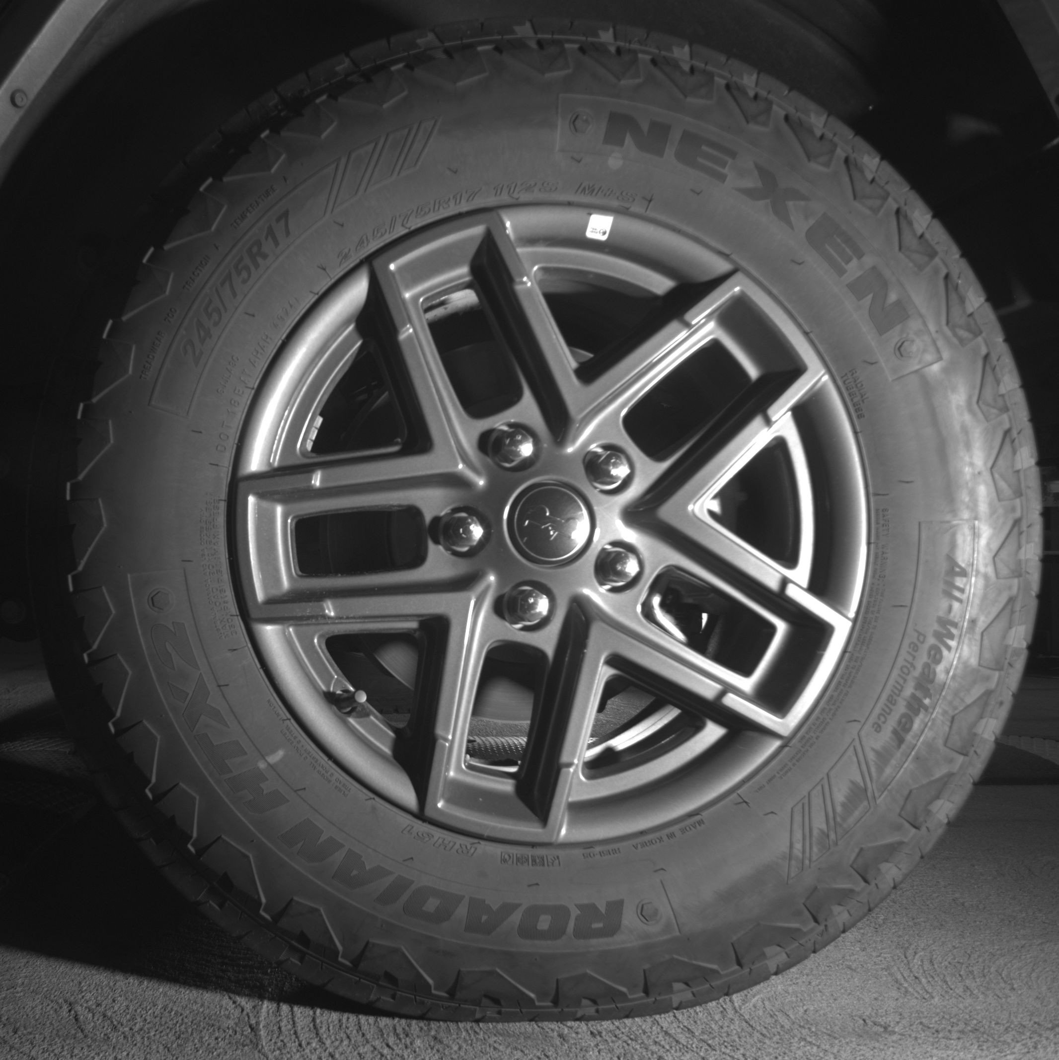 Thumbnail: 2025 Jeep Wrangler - 14