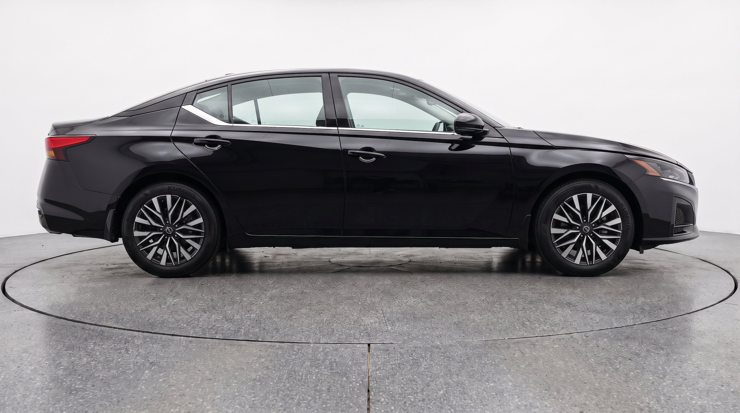 Thumbnail: 2026 Nissan Altima - 10