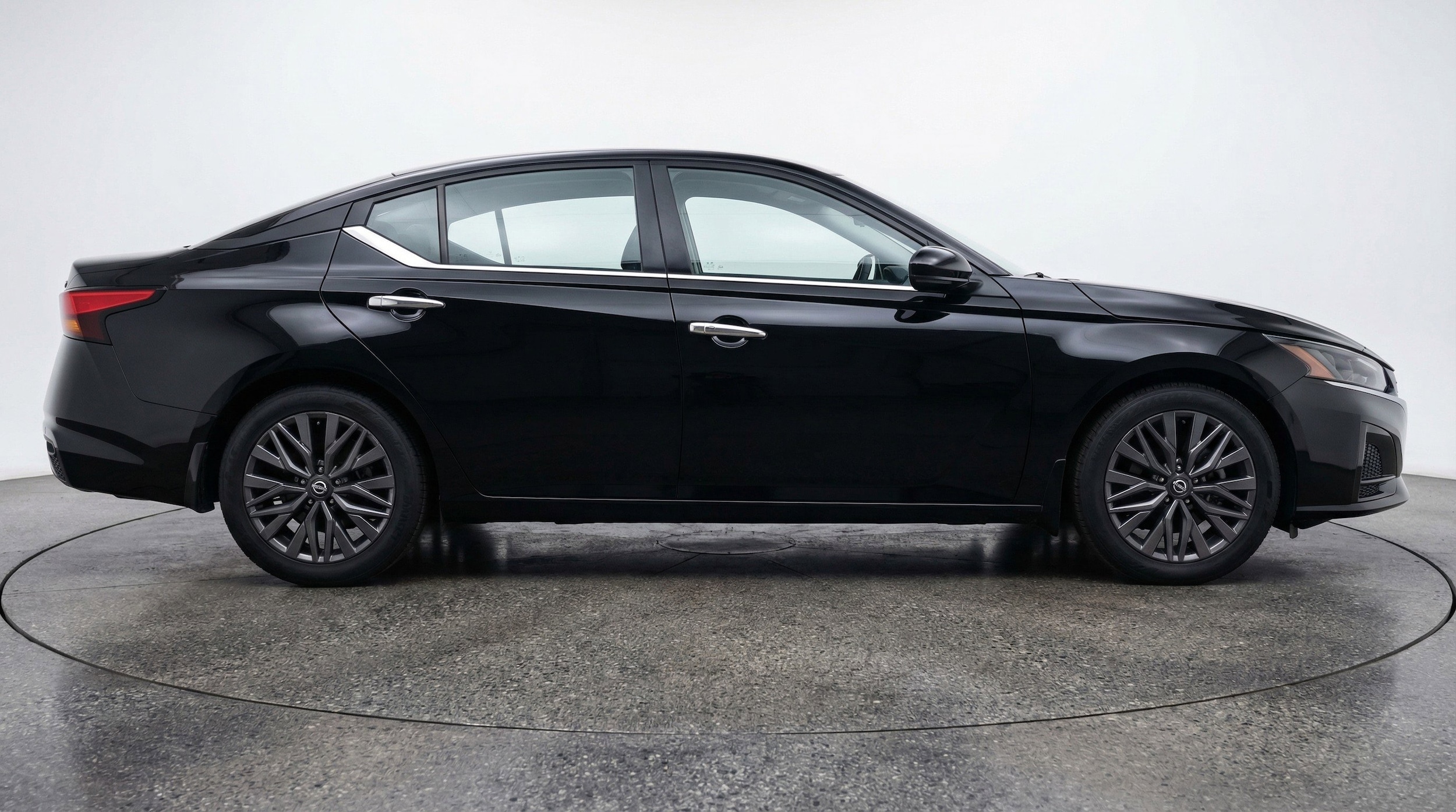 Thumbnail: 2025 Nissan Altima - 11