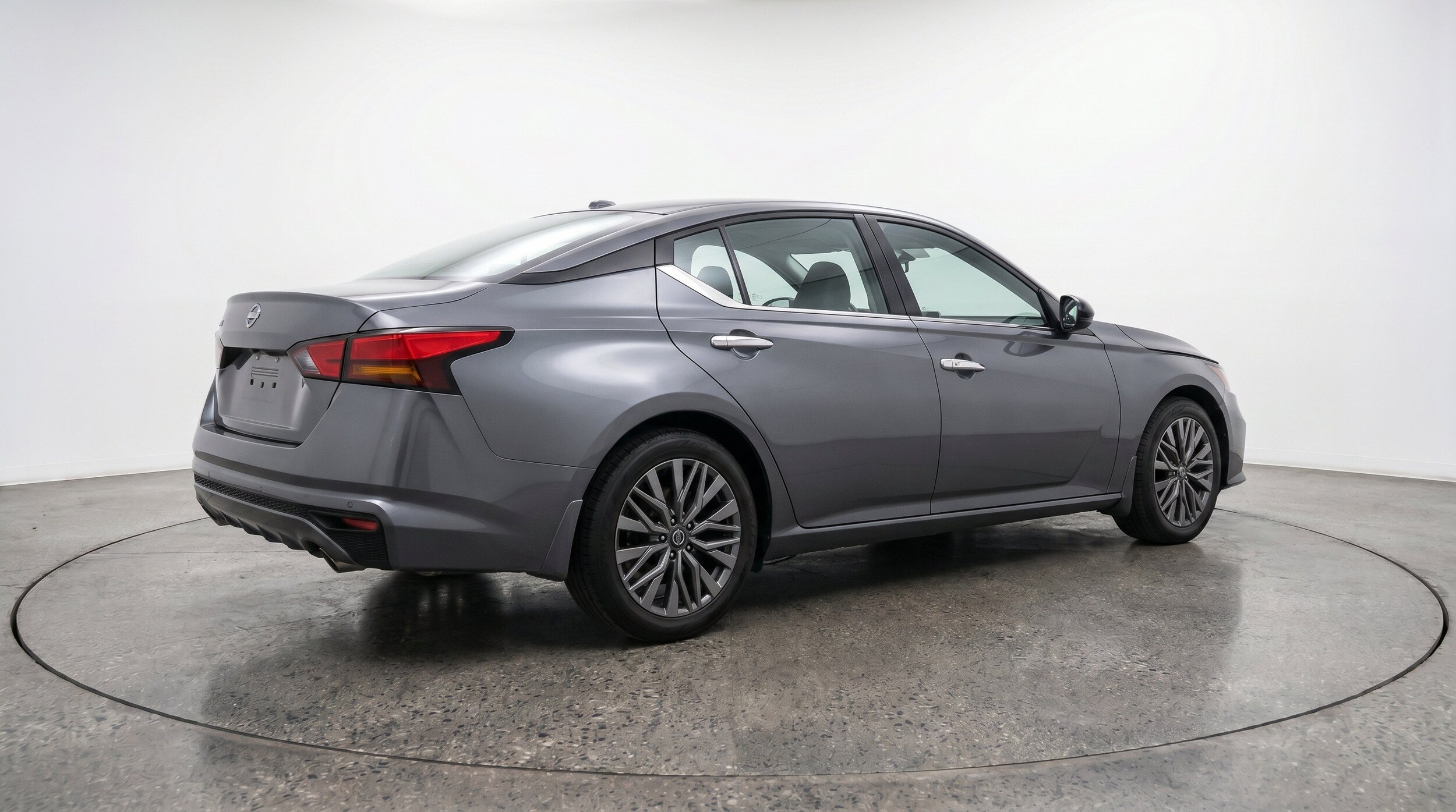 Thumbnail: 2025 Nissan Altima - 9