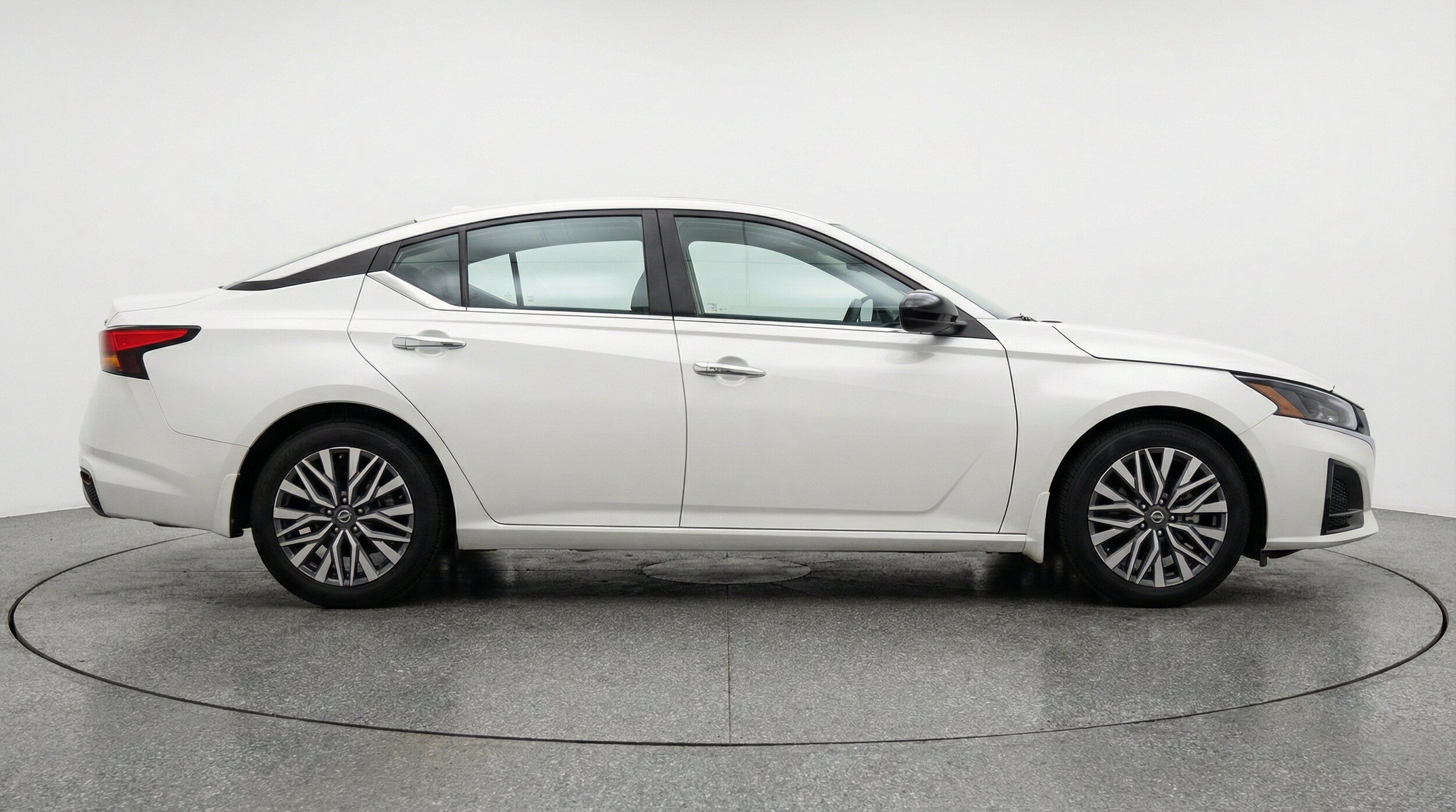 Thumbnail: 2025 Nissan Altima - 11