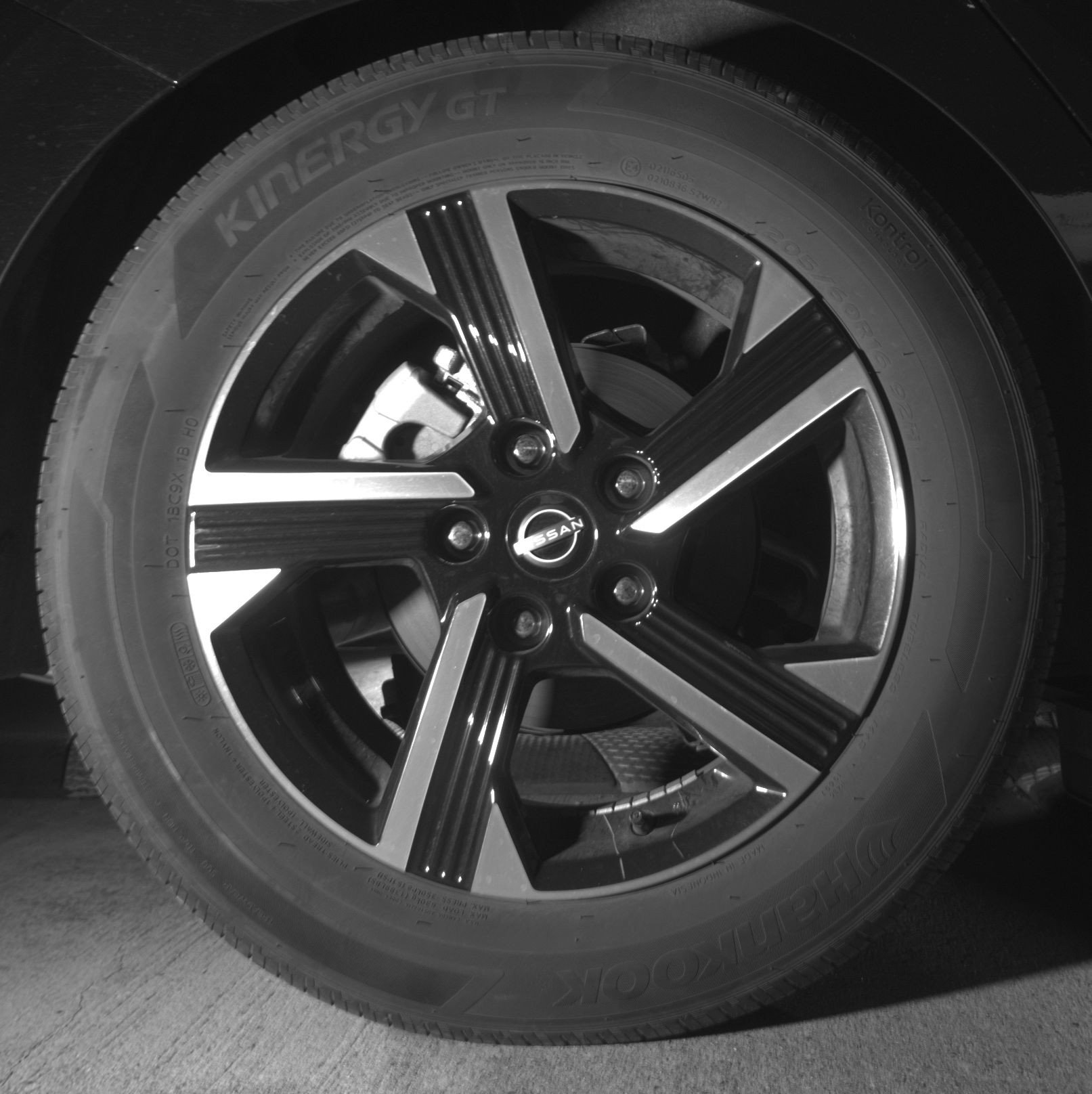 Thumbnail: 2025 Nissan Sentra - 15