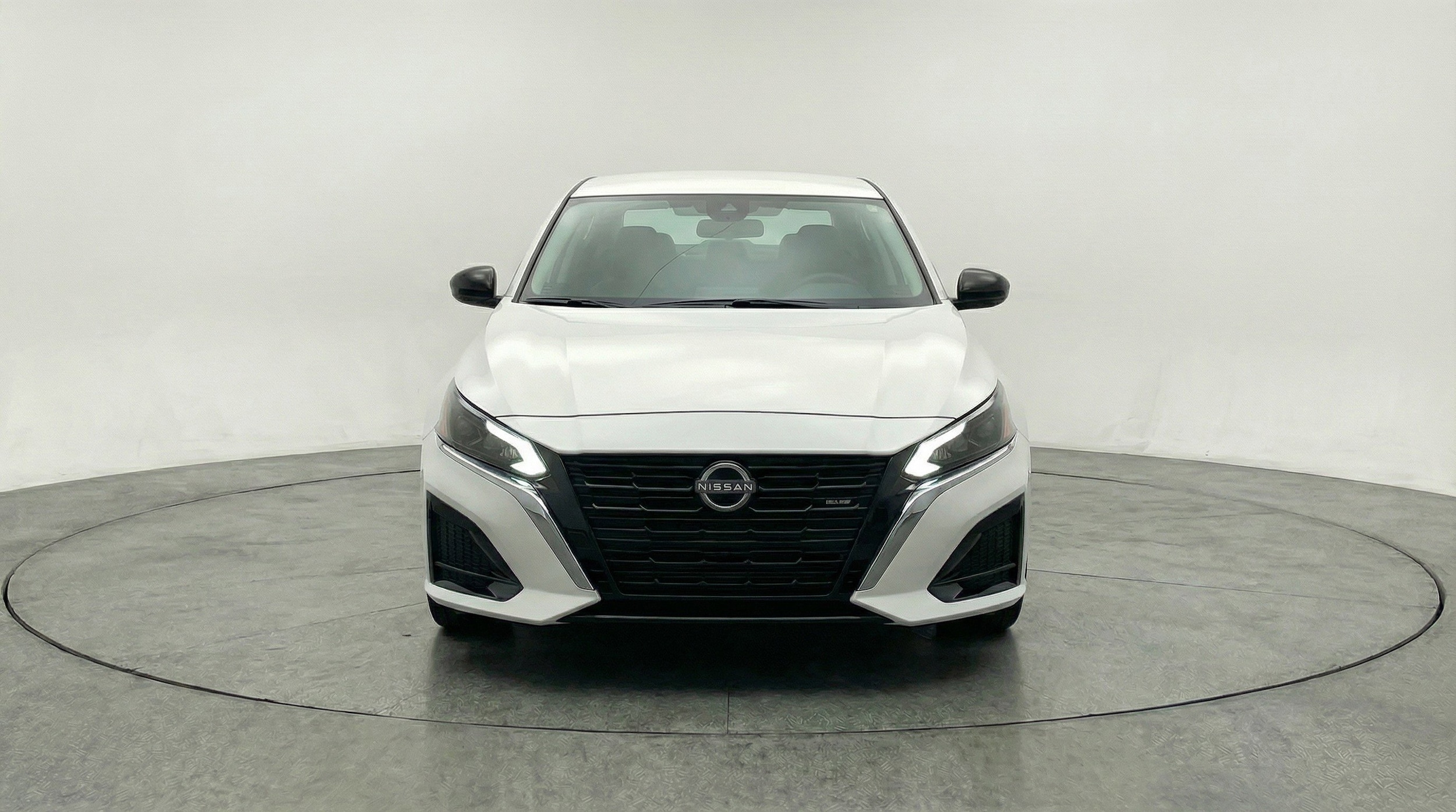Thumbnail: 2025 Nissan Altima - 2
